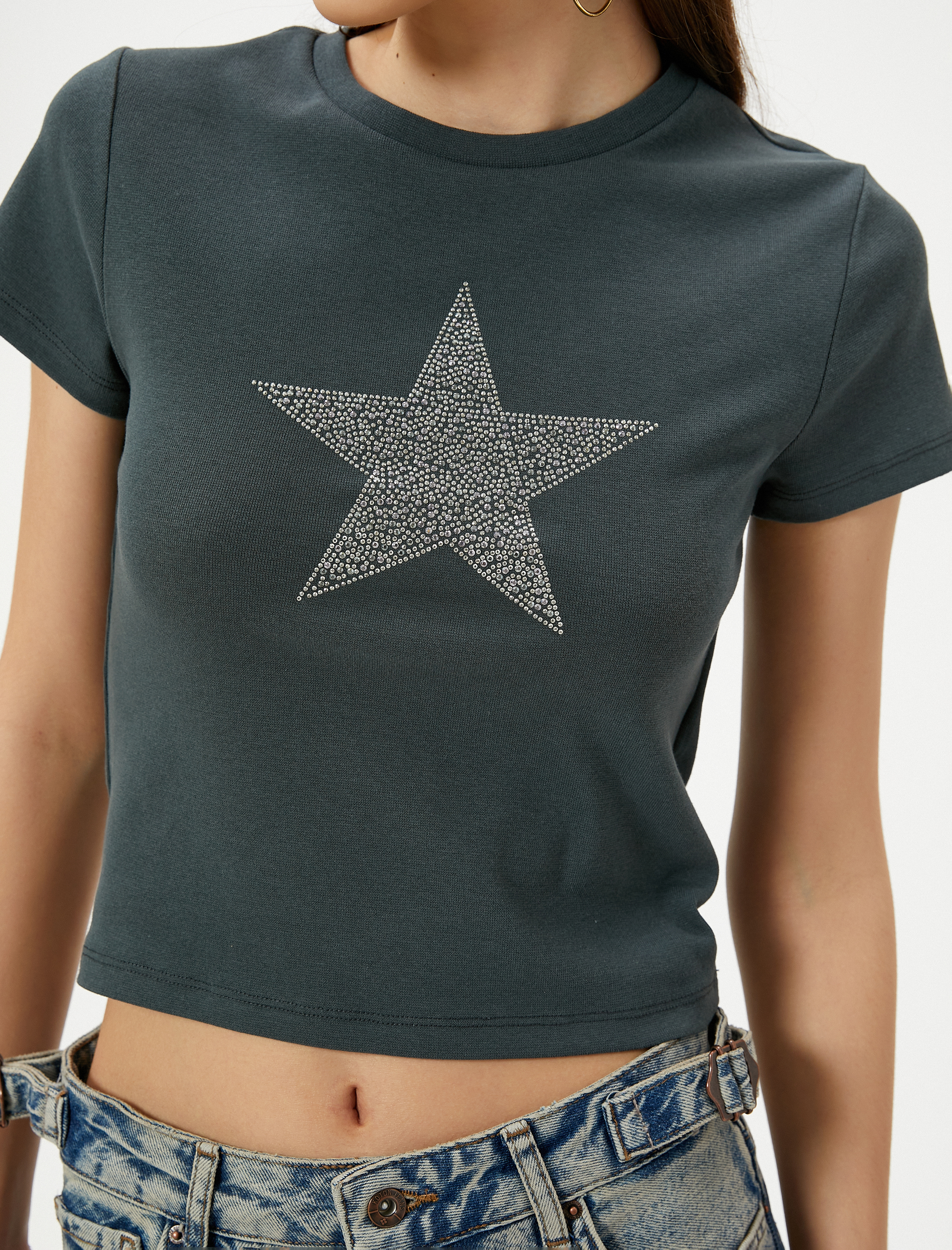   Yıldız İşlemeli Tişört Kısa Kollu Bisiklet Yaka Pamuklu Slim Fit