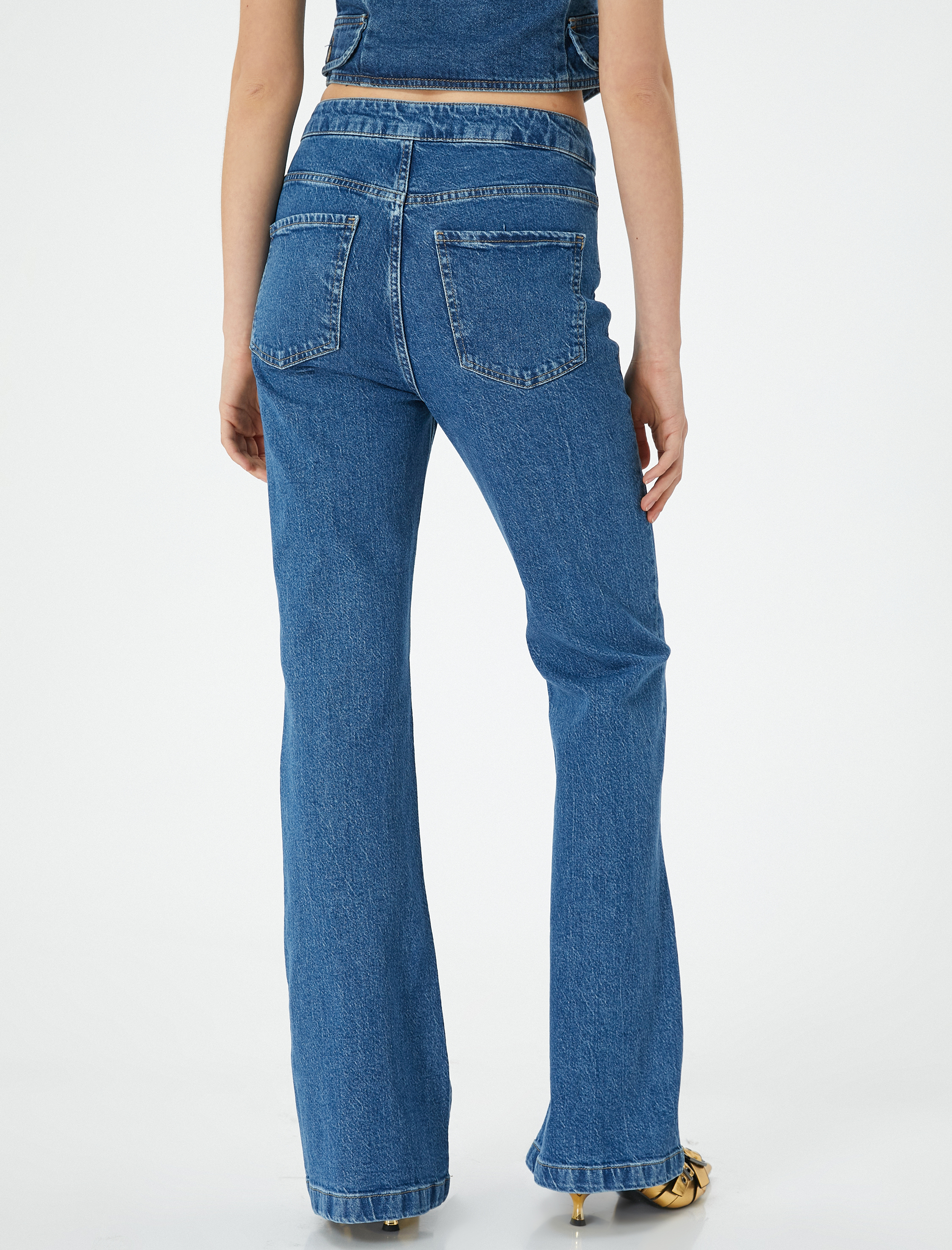   İspanyol Paça Kot Pantolon Önden Çift Düğme Detaylı Cepli - Flare Jeans