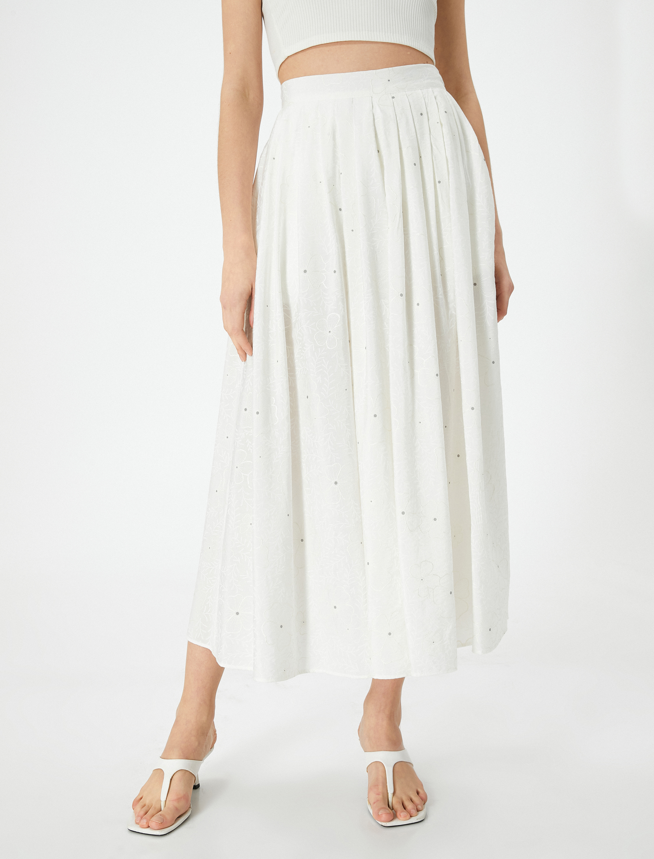   Midi Çan Etek Volanlı Cep Detaylı Çiçek İşlemeli Viskon Karışımlı