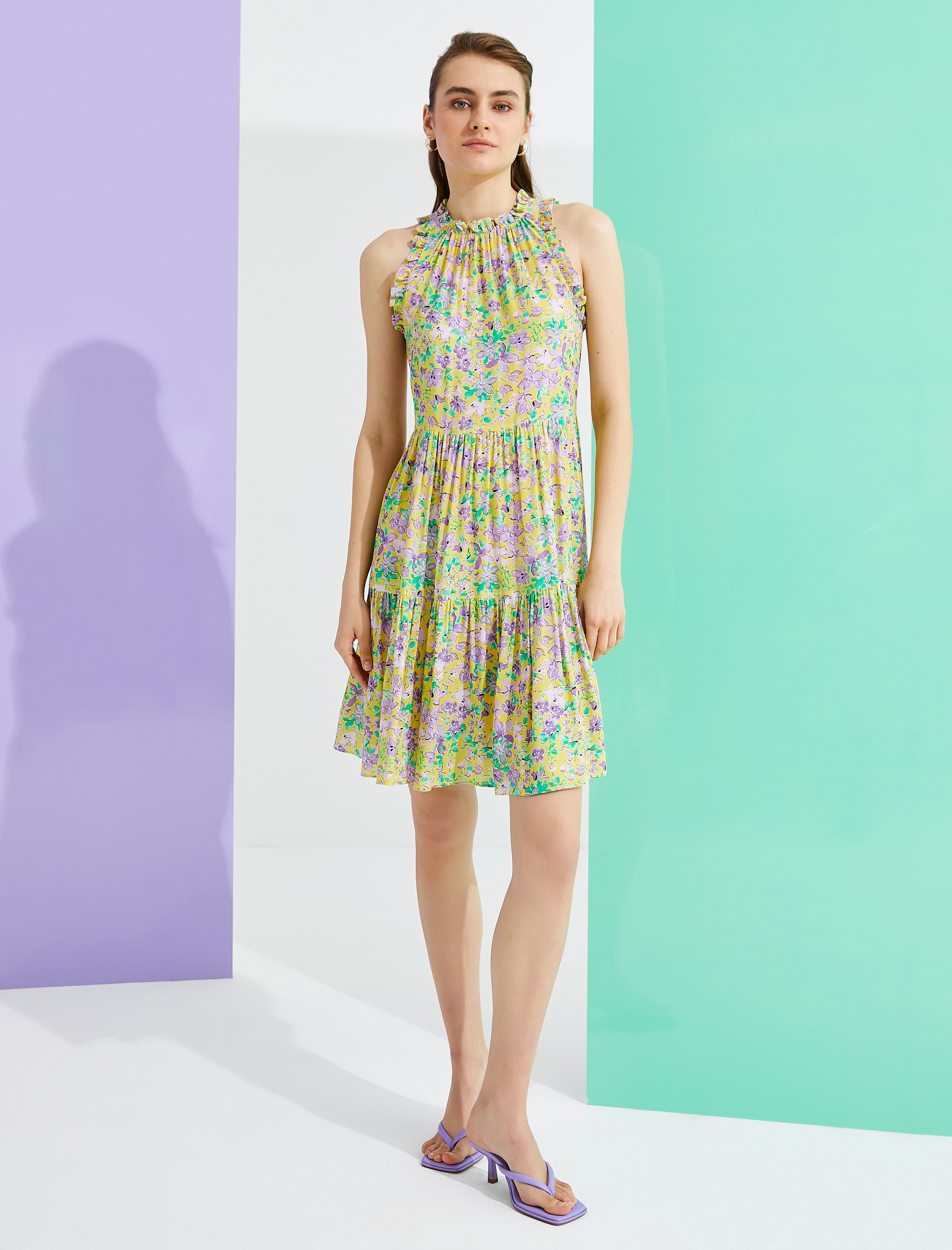 Çiçekli Elbise Fırfırlı