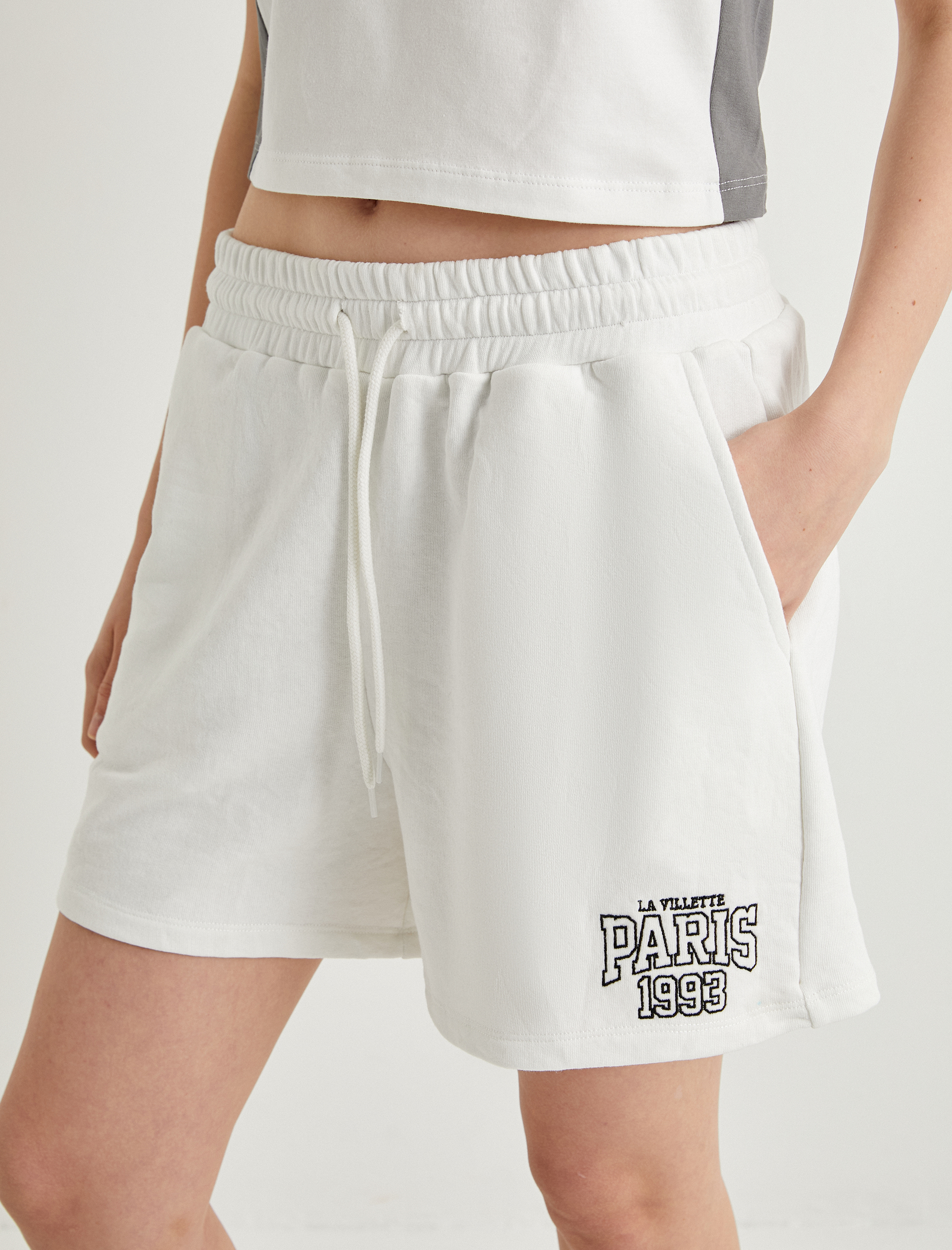   Mini Şort Rahat Kalıp Beli Bağlamalı Cepli