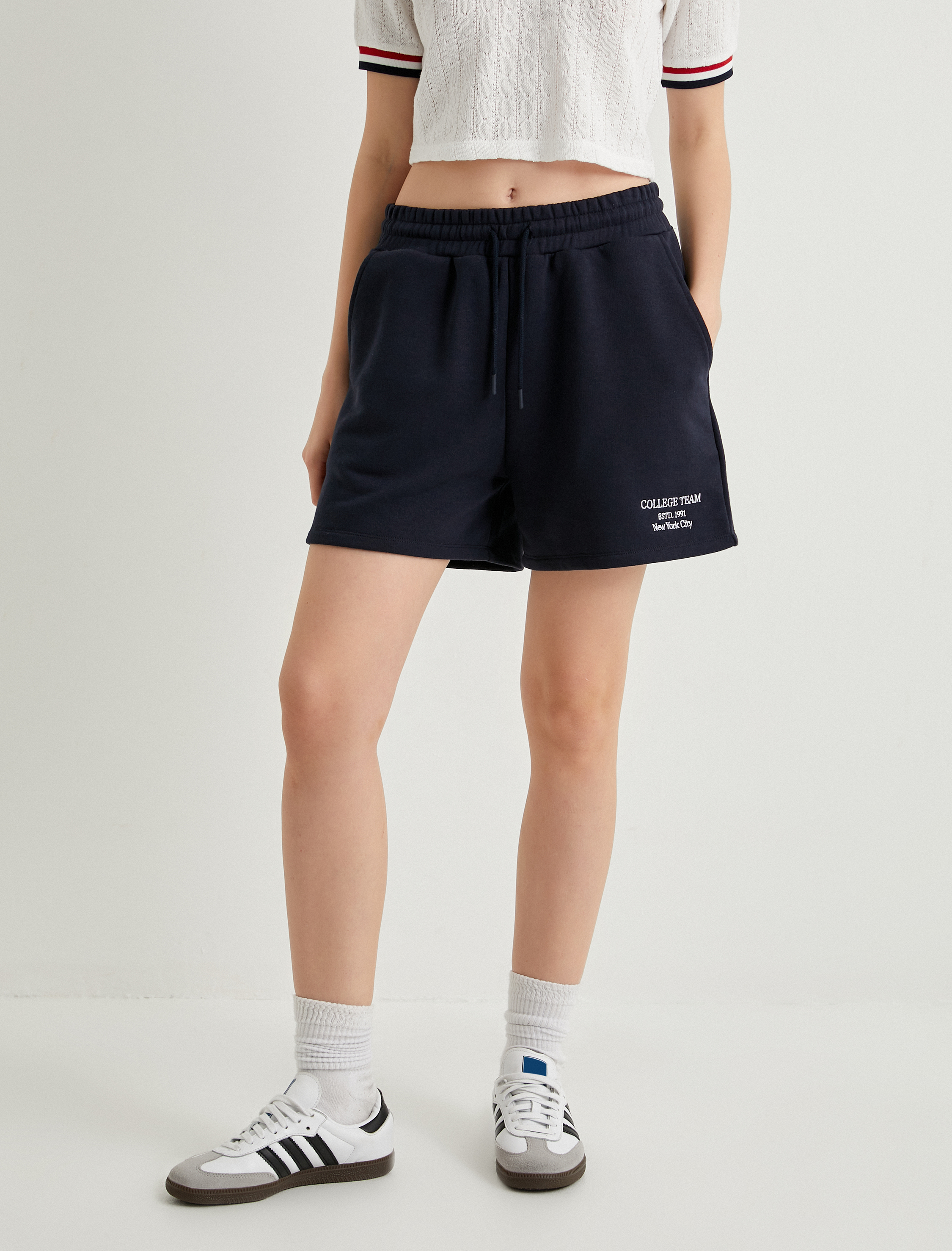   Mini Şort Cepli Rahat Kalıp Beli Bağlamalı