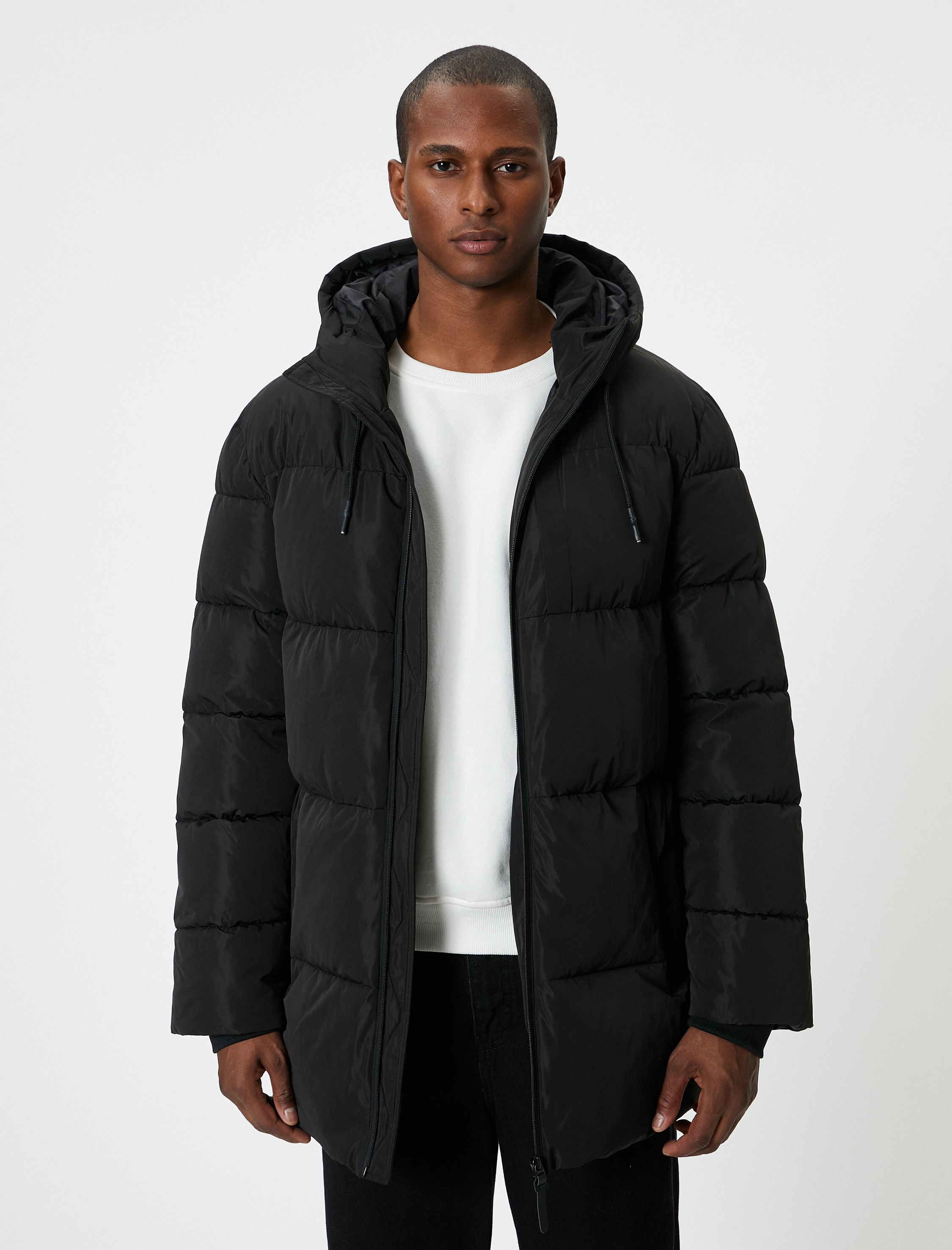   Kapşonlu Cep Detaylı Uzun Kollu Şişme Mont