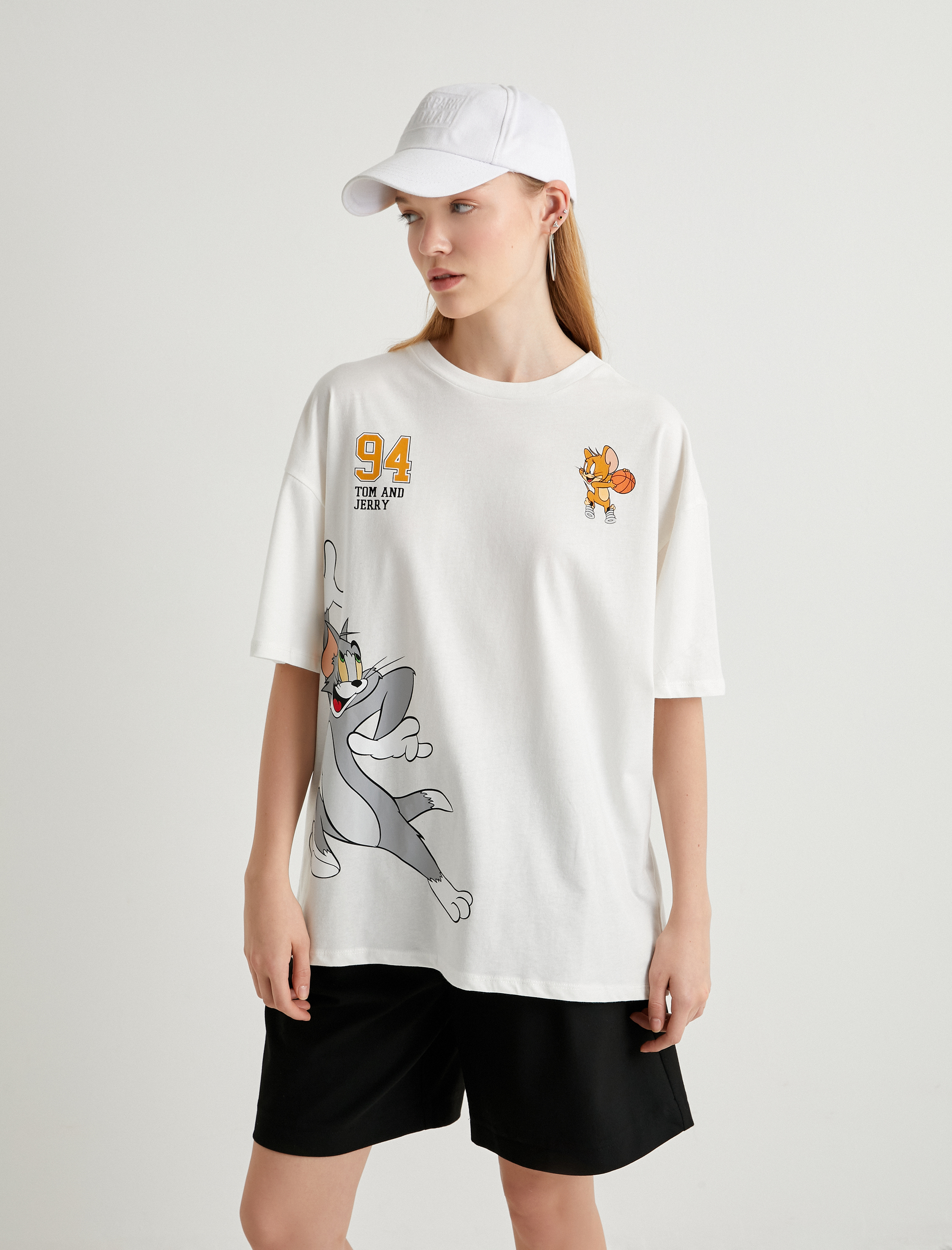   Tom ve Jerry Tişört Lisanslı Kısa Kollu Bisiklet Yaka