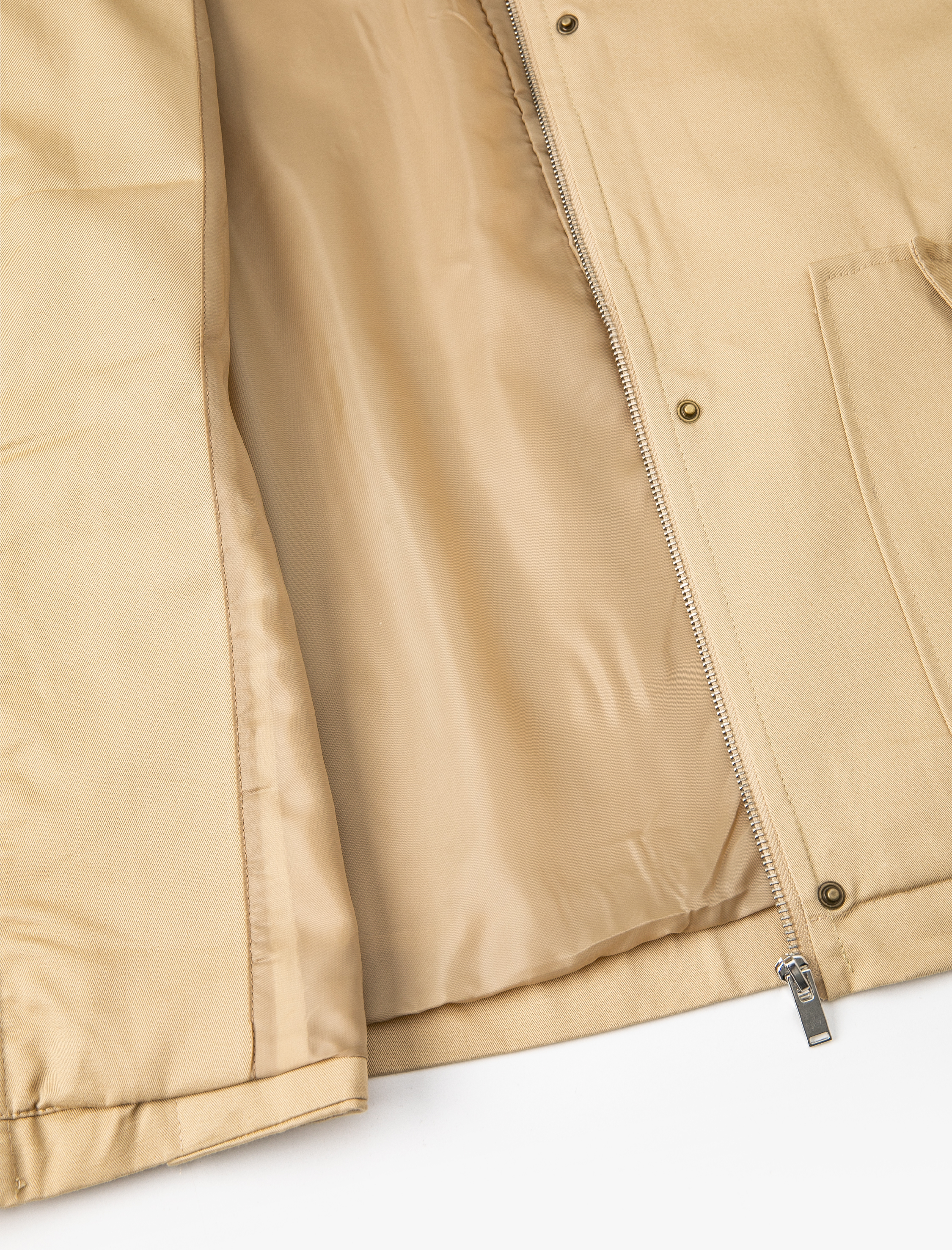   Kapüşonlu Kısa Trençkot Kalça Boy Astarlı Cepli Fermuarlı Rüzgar Kapaklı