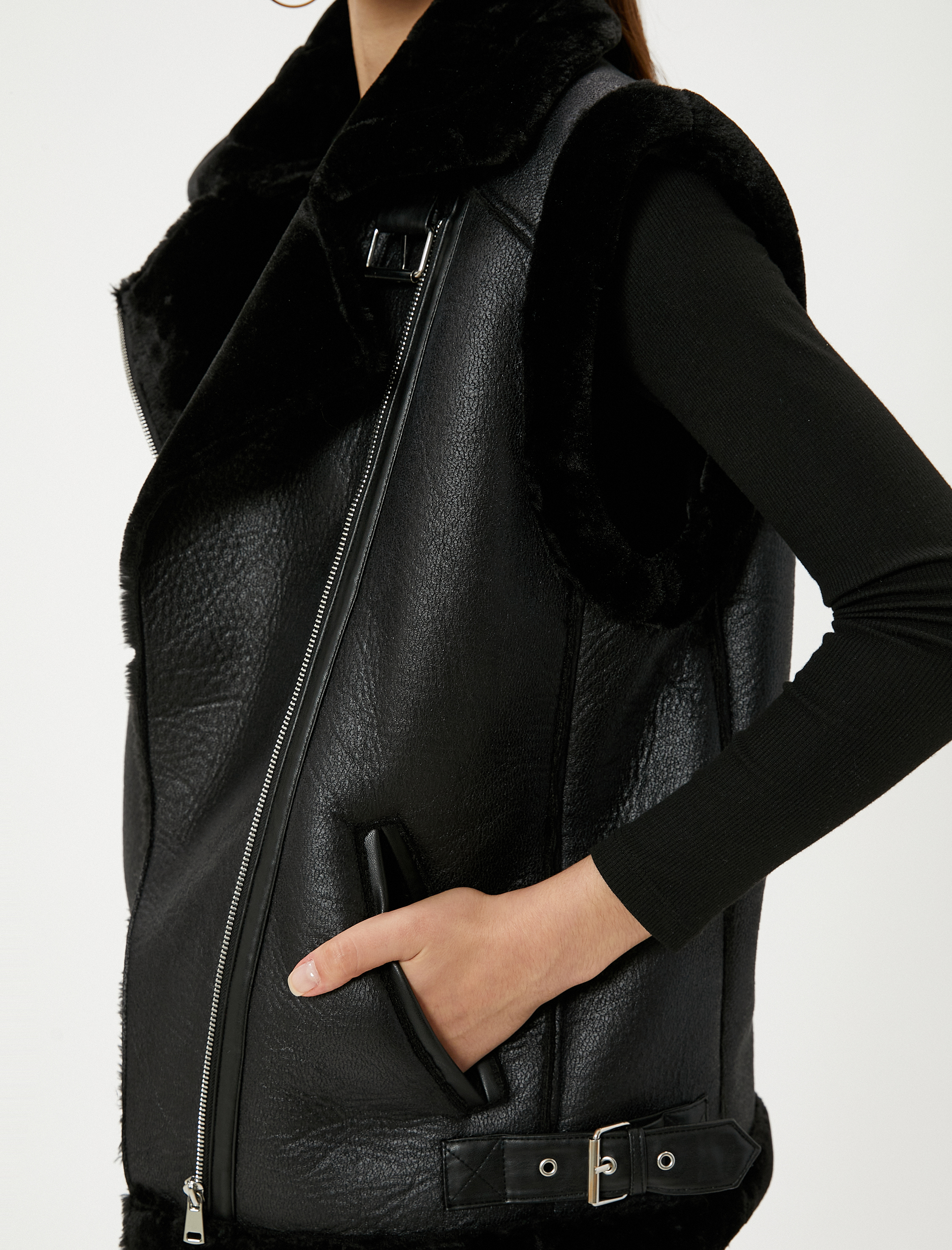 Suni Deri Uzun Biker Yelek Yakası Kürklü Fermuarlı Cepli