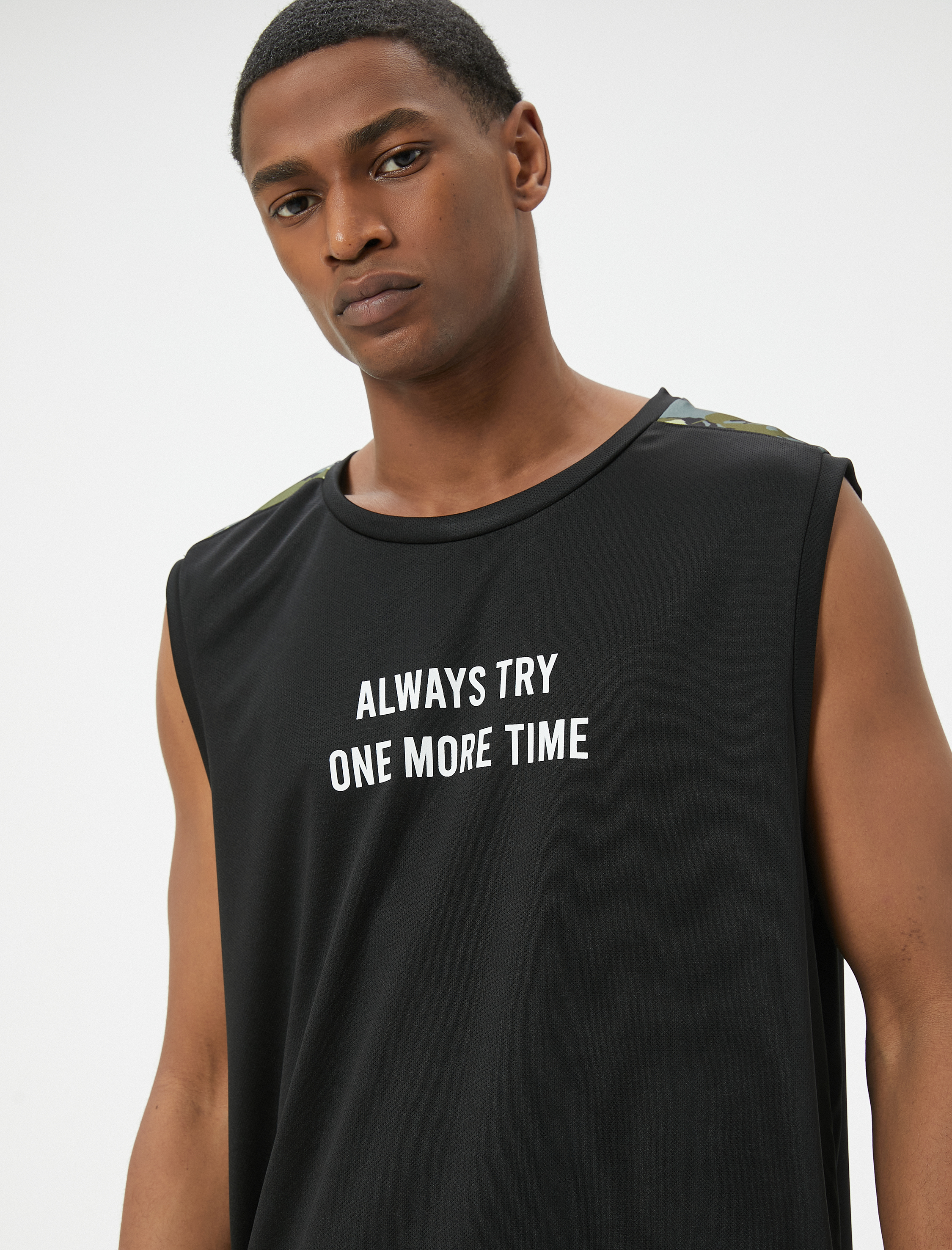   Spor Kolsuz Tişört Nefes Alabilir Kumaş Baskılı