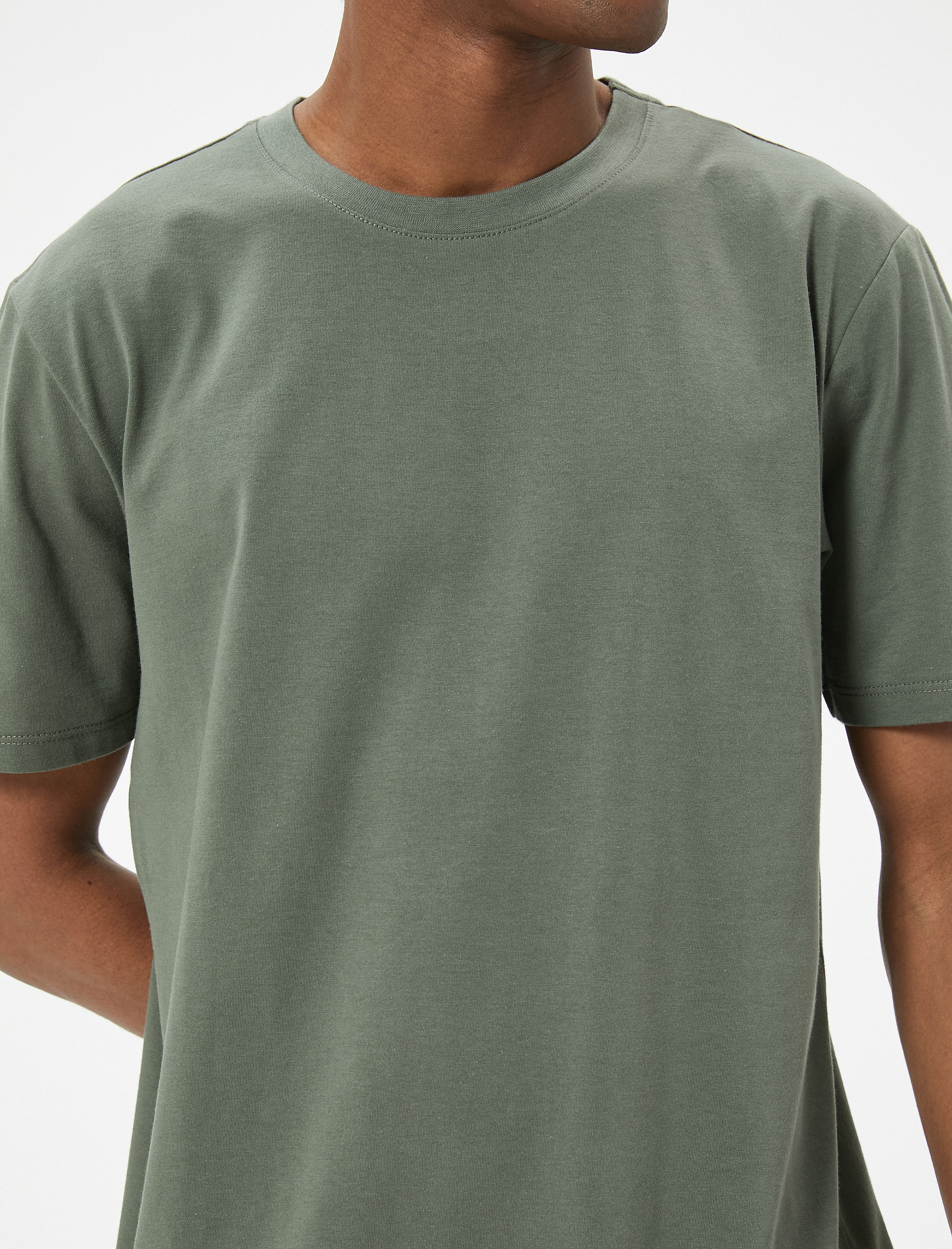   Basic Tişört Slim Fit Bisiklet Yaka Kısa Kollu Pamuklu