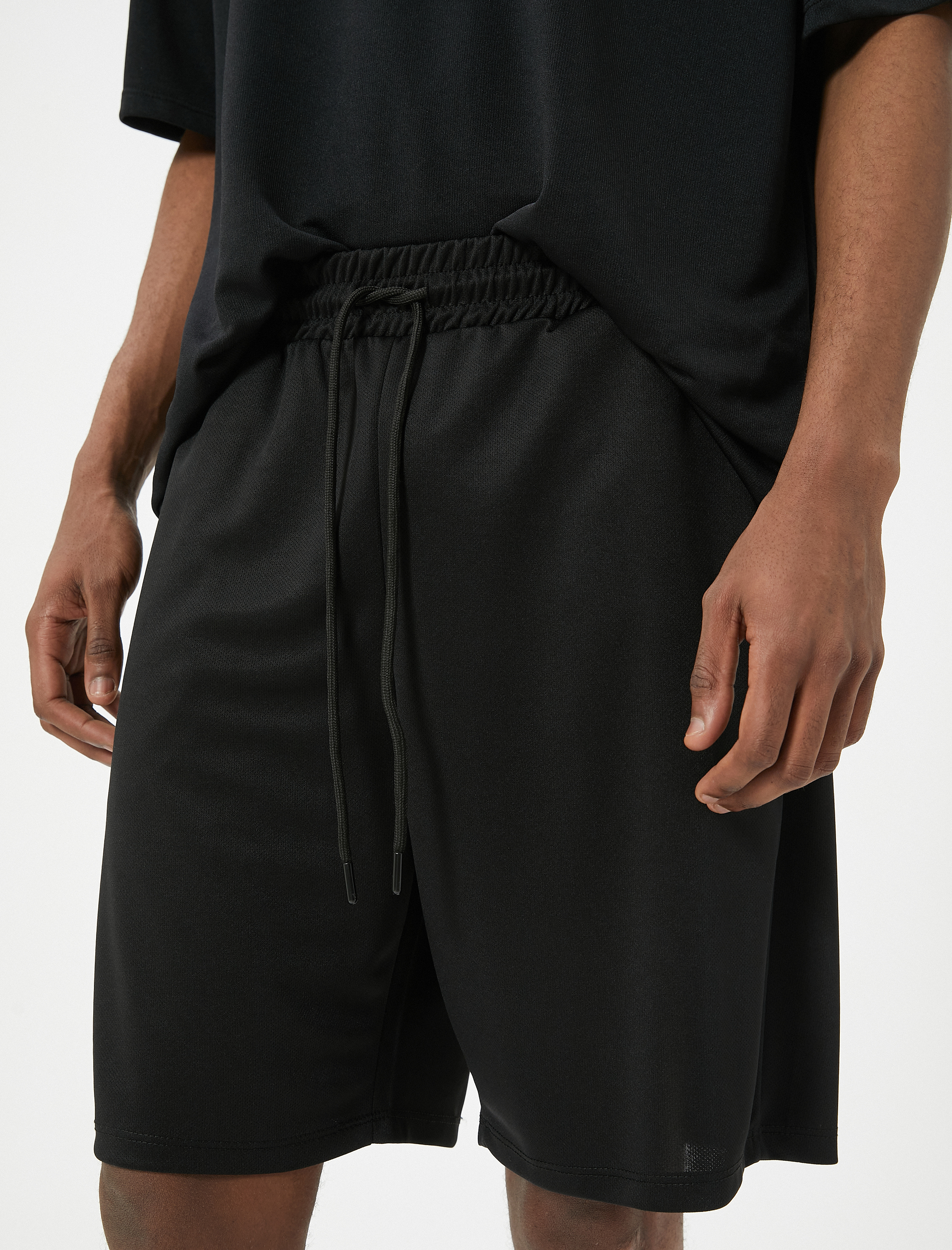   Spor Şort Beli Bağcıklı Cep Detaylı