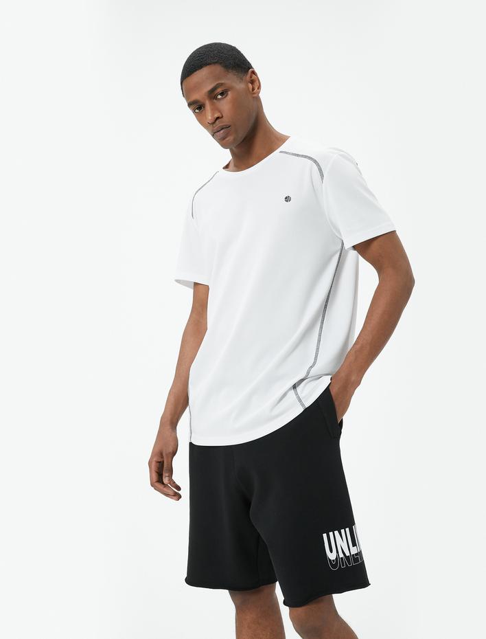  Spor Şort Slogan Baskılı Bermuda Rahat Kalıp Cep Detaylı Üç İplik Kumaş Pamuk Karışımlı