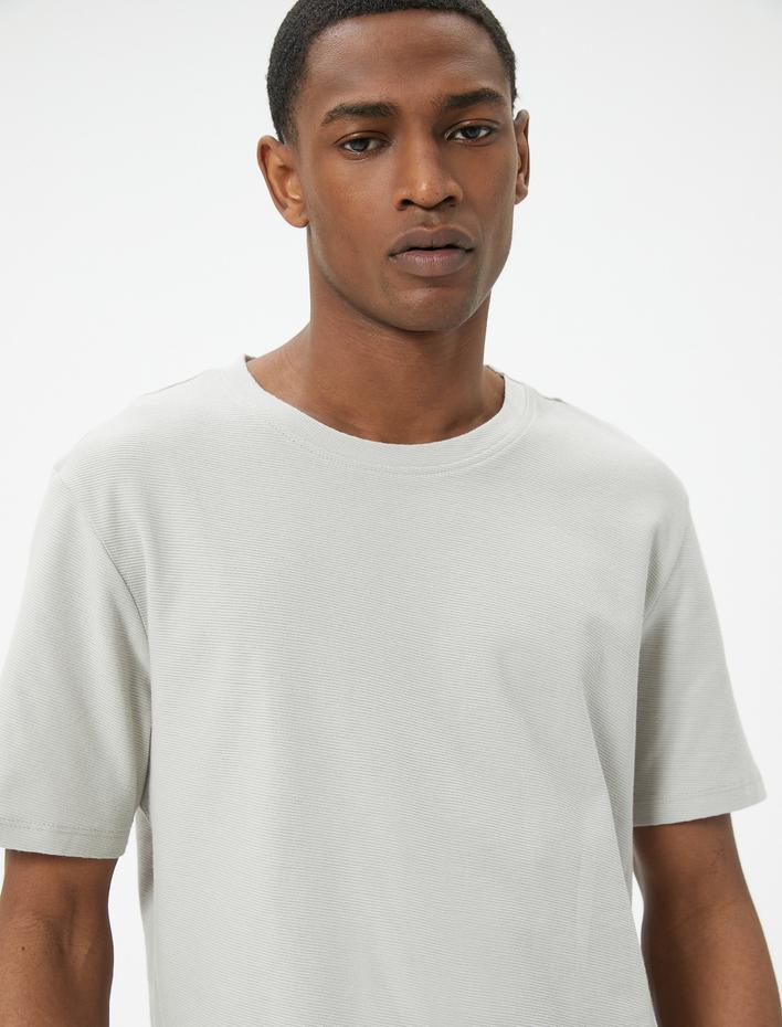  Basic Tişört Slim Fit Bisiklet Yaka Kısa Kollu