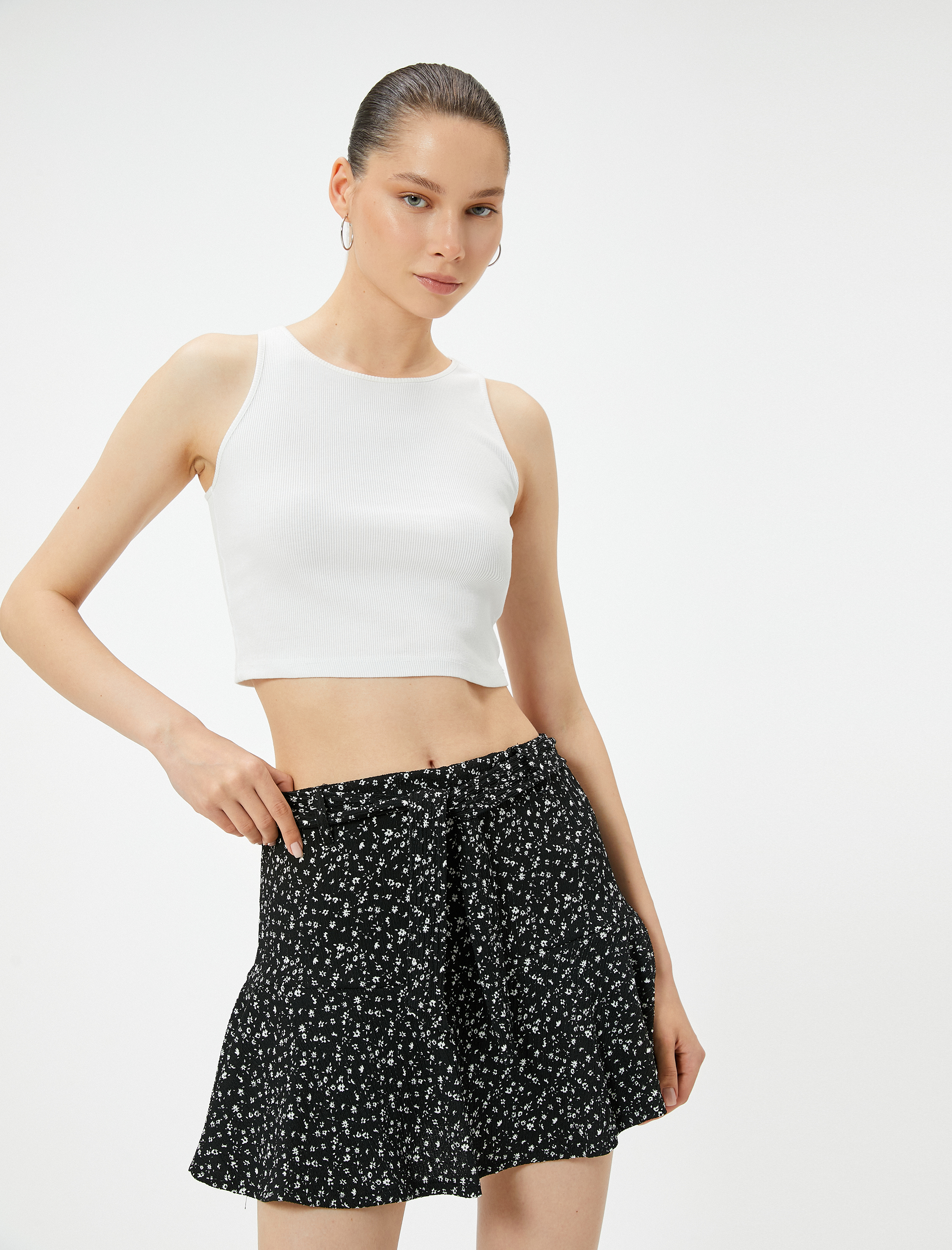   Çiçekli Şort Etek Rahat Kalıp Bürümcük