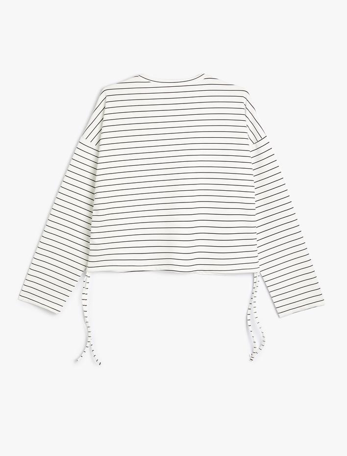  Crop Sweatshirt Yanları Bağlama Detaylı Bisiklet Yaka Rahat Kalıp