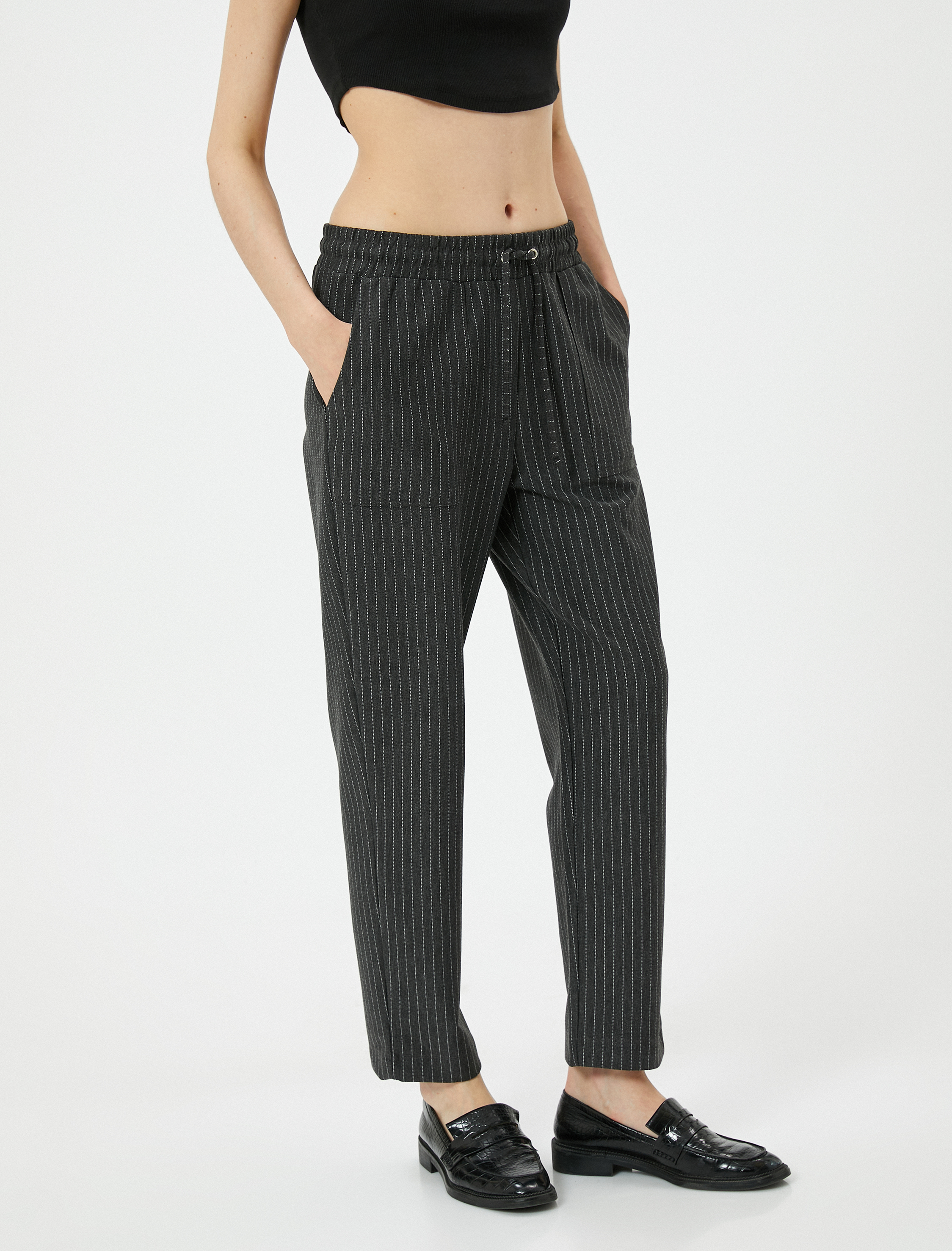   Standart Bel Bağcıklı Cep Detaylı Havuç Pantolon