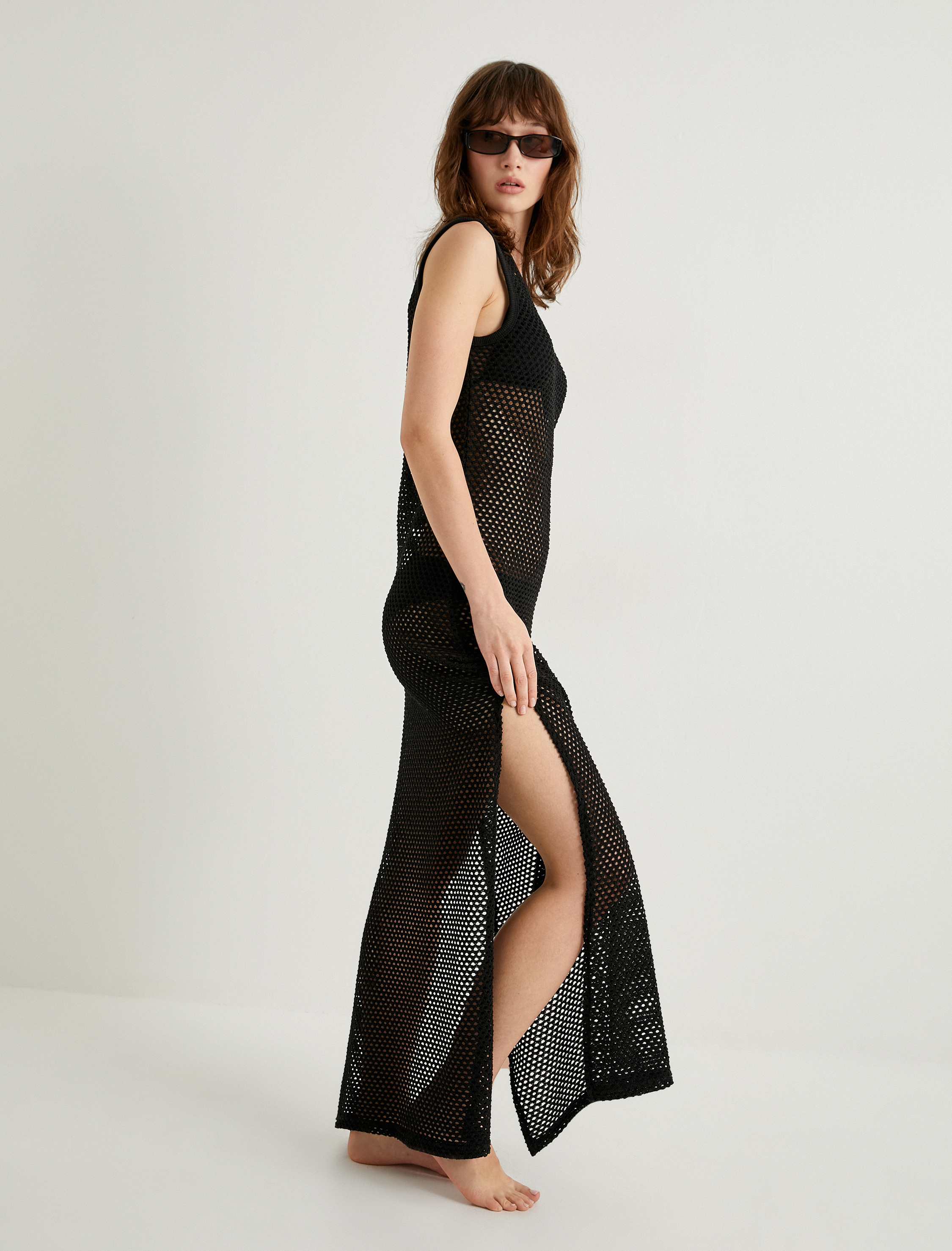   Uzun Kroşe Plaj Elbisesi Ajurlu Bisiklet Yaka Yırtmaç Detaylı