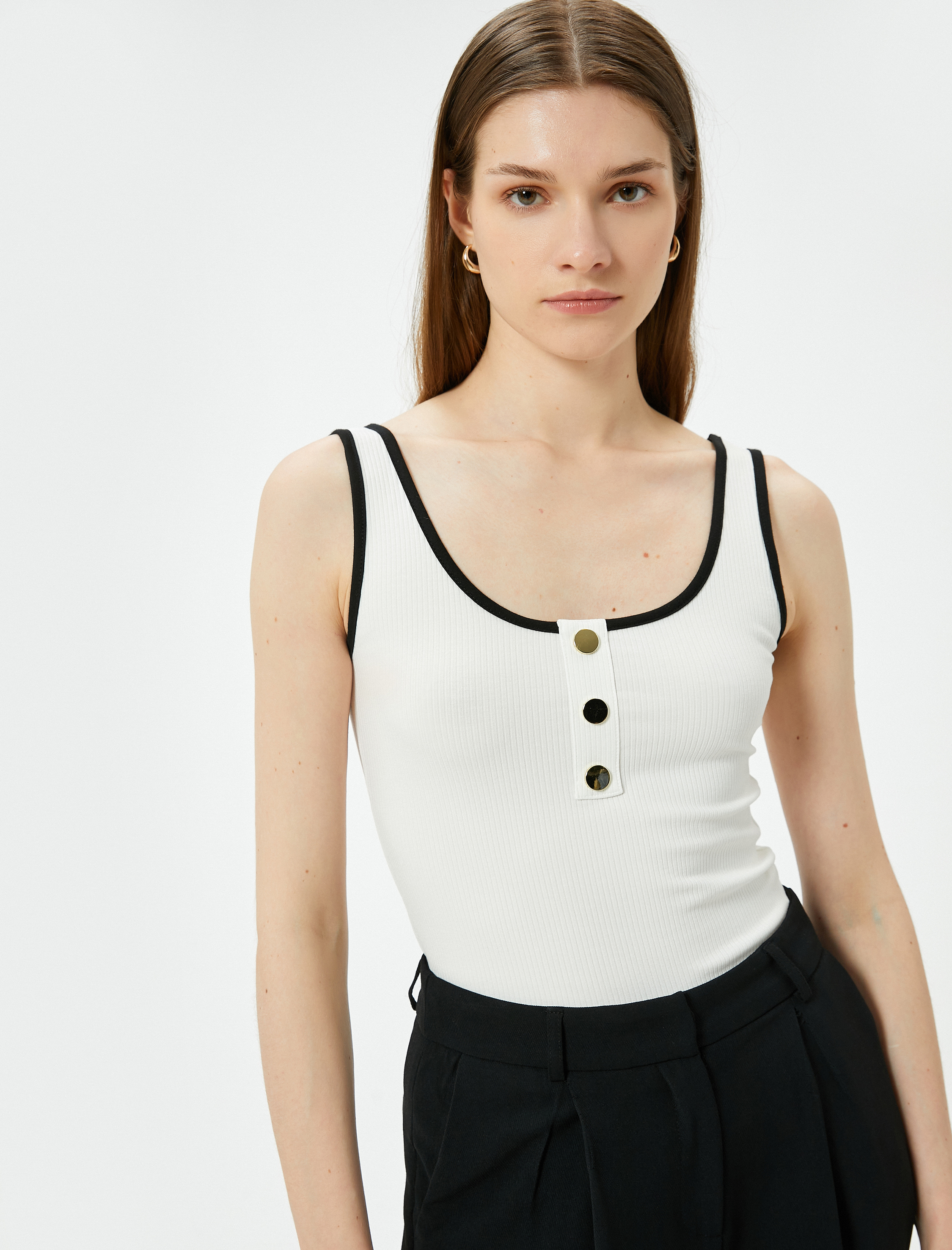   Renk Kontrastlı Atlet Metal Düğme Detaylı Ribanalı Viskoz Kumaş