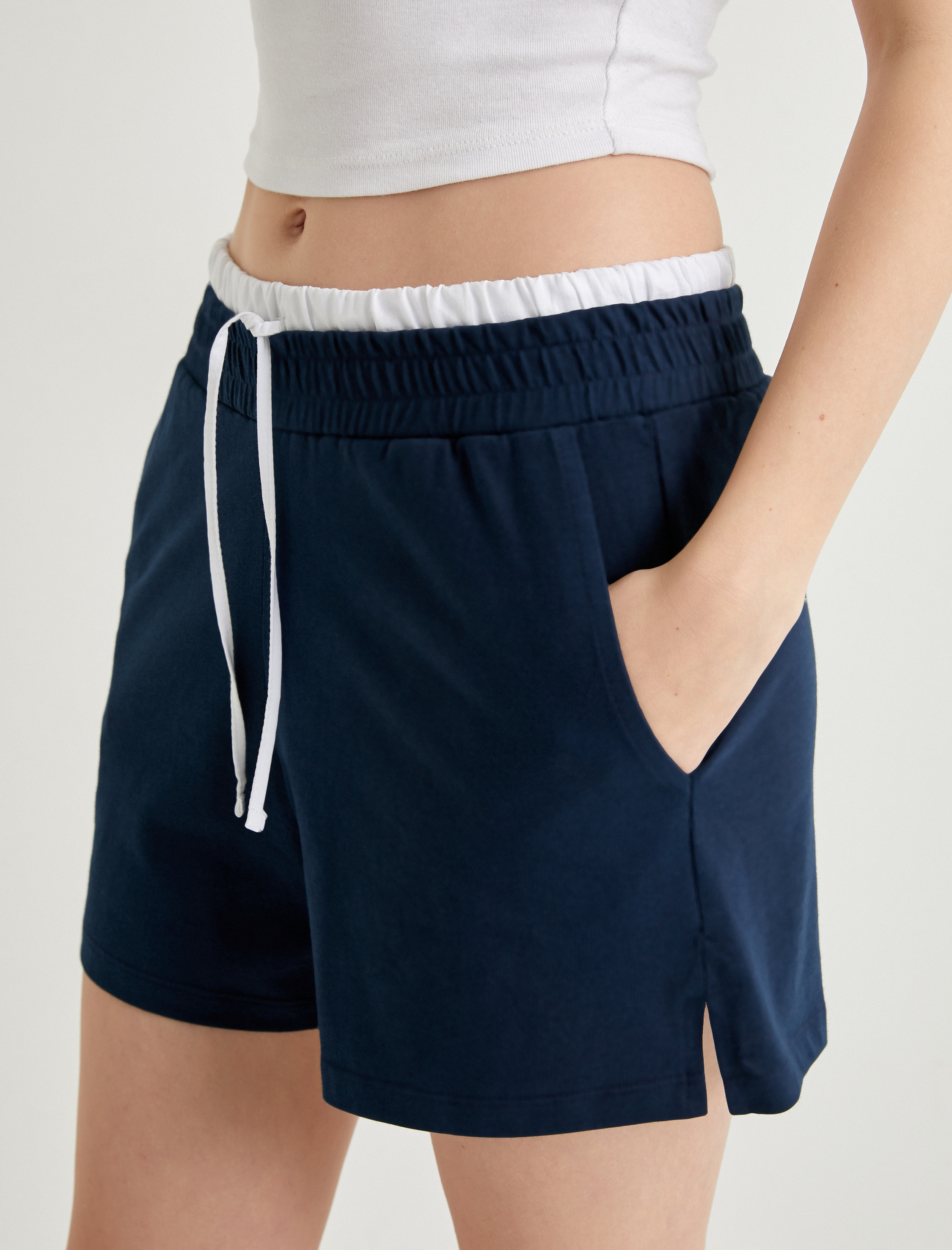   Çift Bel Detaylı Mini Şort Cepli Beli Bağlamalı Rahat Kalıp Pamuklu