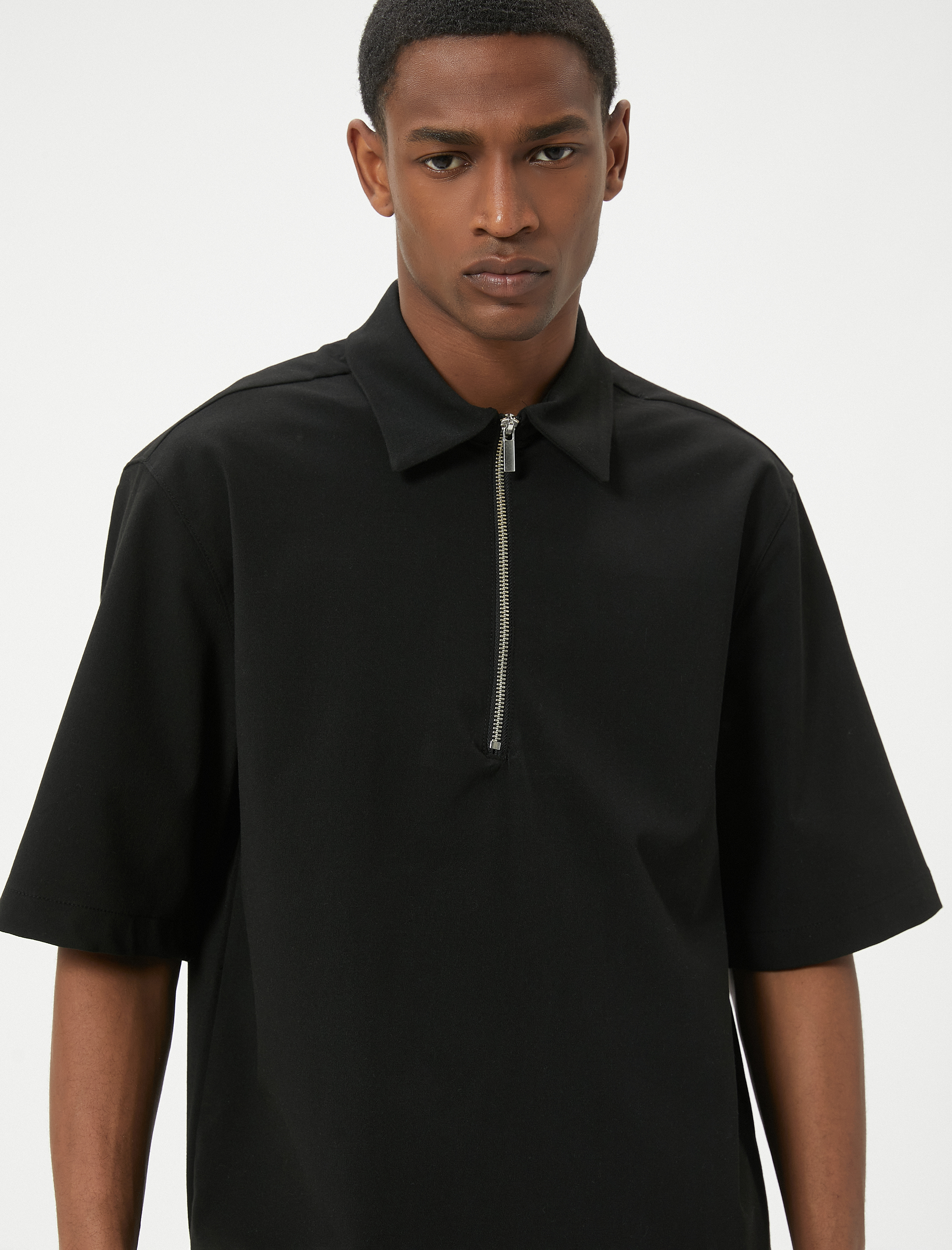   Yarım Fermuarlı Gömlek Kısa Kollu Viskon Karışımlı Regular Fit