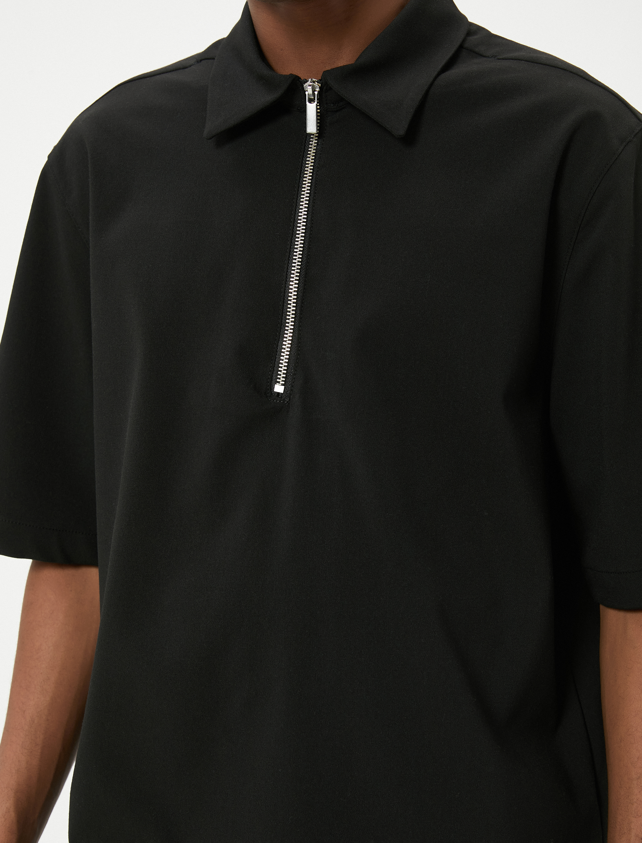   Yarım Fermuarlı Gömlek Kısa Kollu Viskon Karışımlı Regular Fit