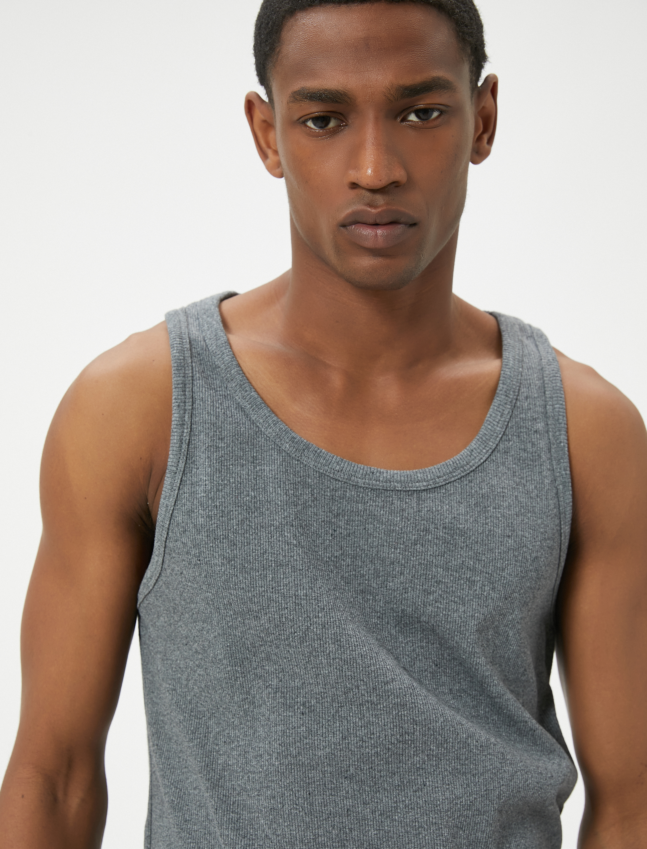   Basic Atlet Yuvarlak Yaka Pamuk Karışımlı