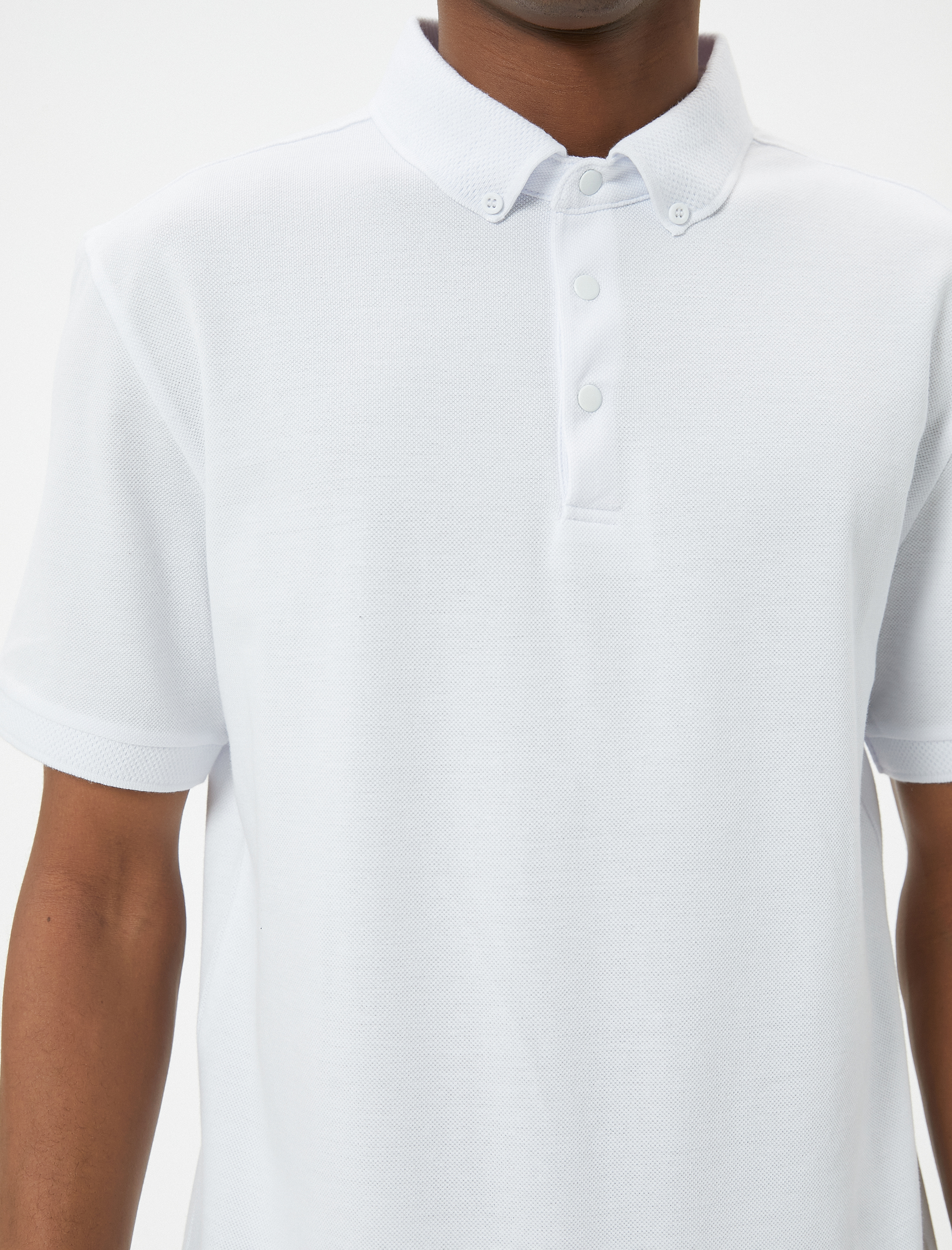   Polo Yaka Tişört Slim Fit Çıt Çıt Düğme Detaylı Kısa Kollu Pamuklu