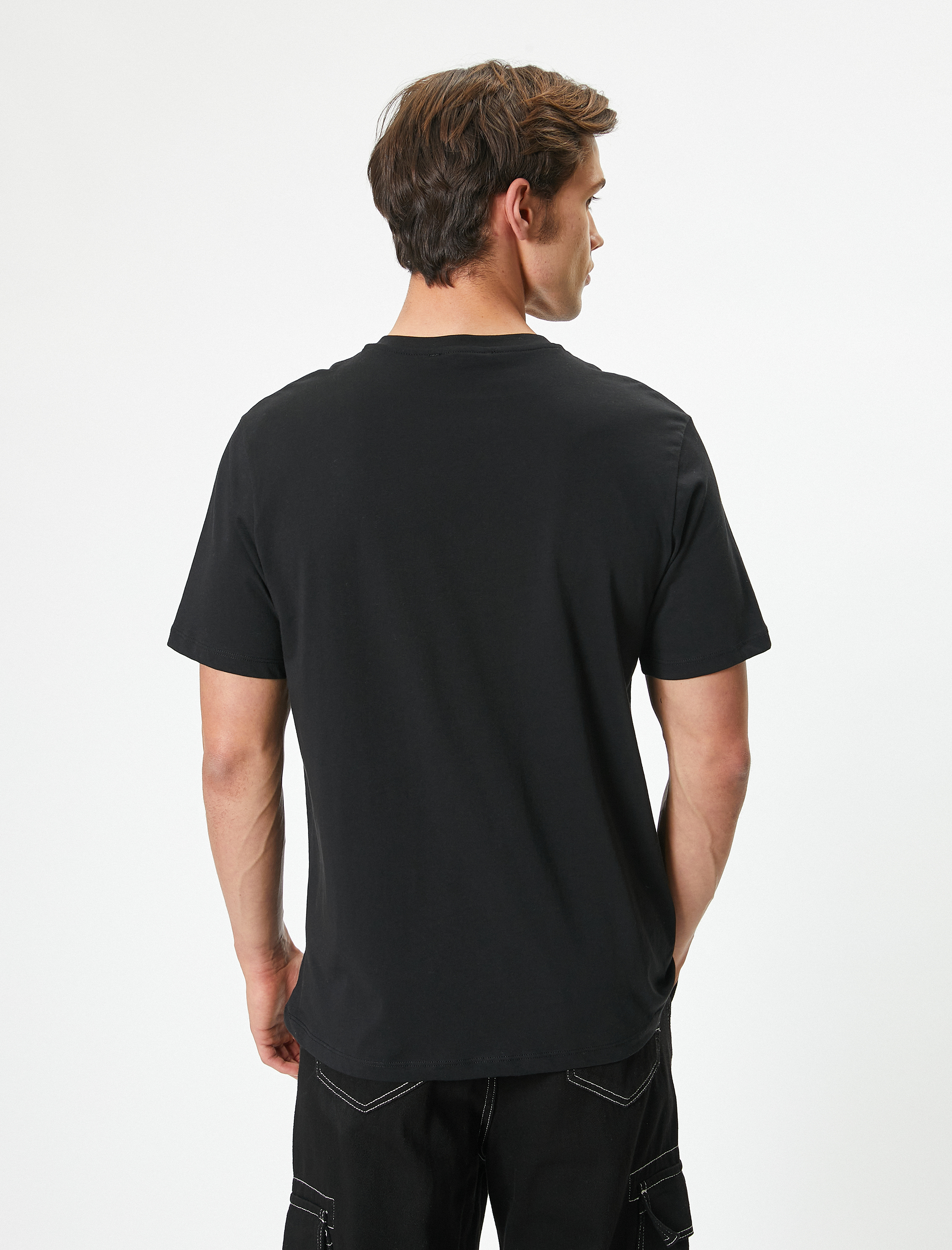   Bisiklet Yaka Regular Fit Pamuklu Kısa Kollu Basic Tişört