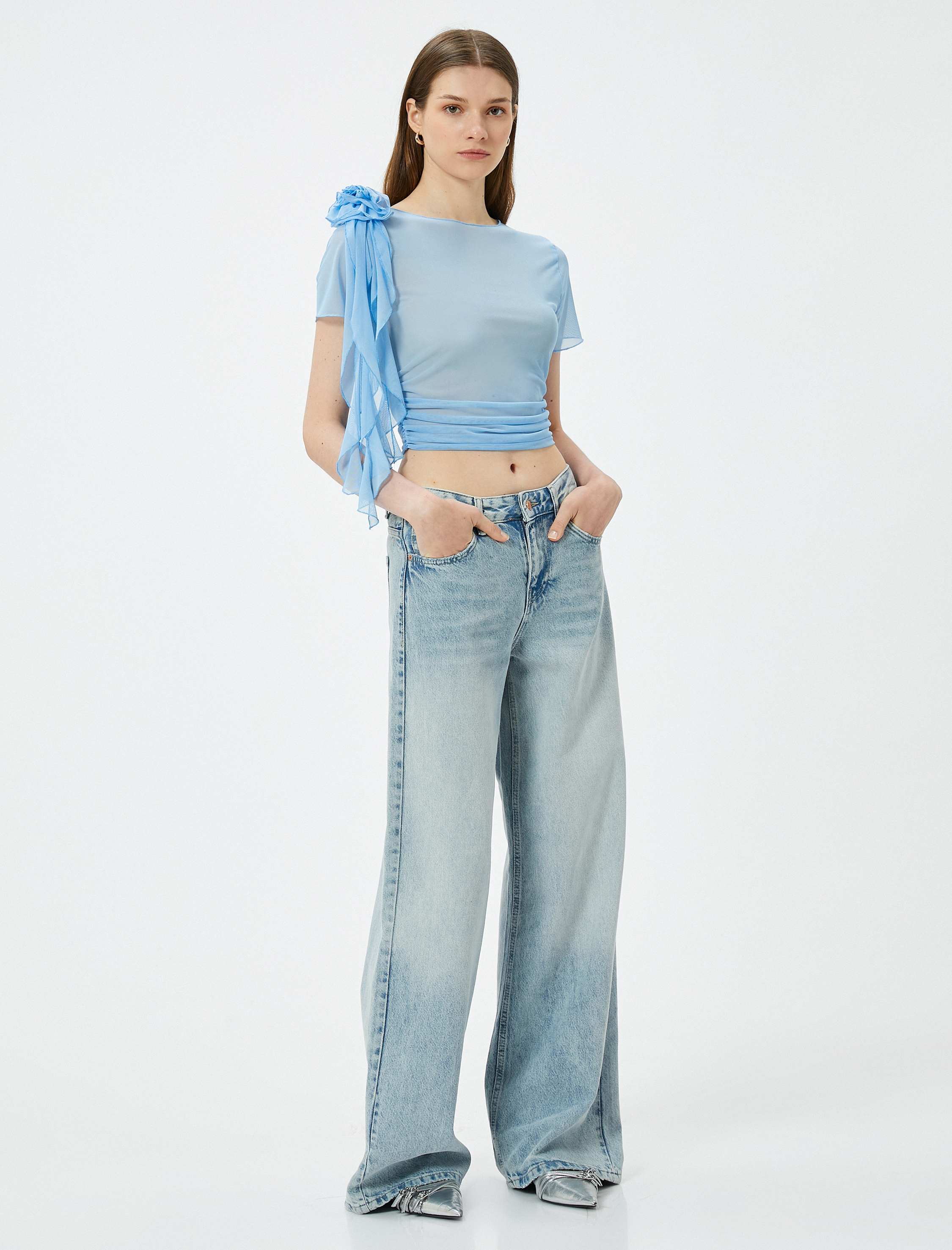   Crop Tül Tişört Kısa Kollu Çiçek Aplike Detaylı