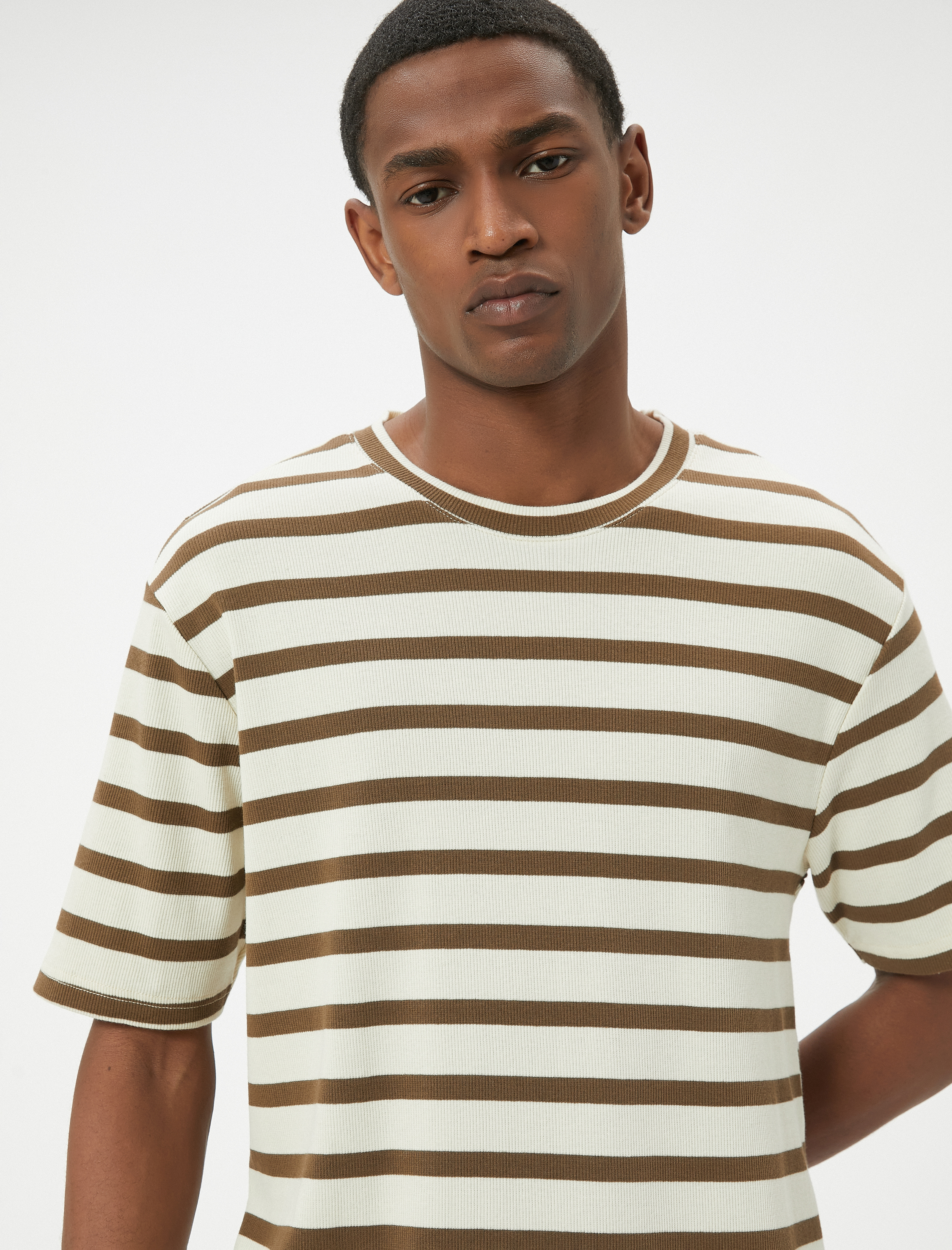   Basic Tişört Slim Fit Çizgili Bisiklet Yaka Kısa Kollu