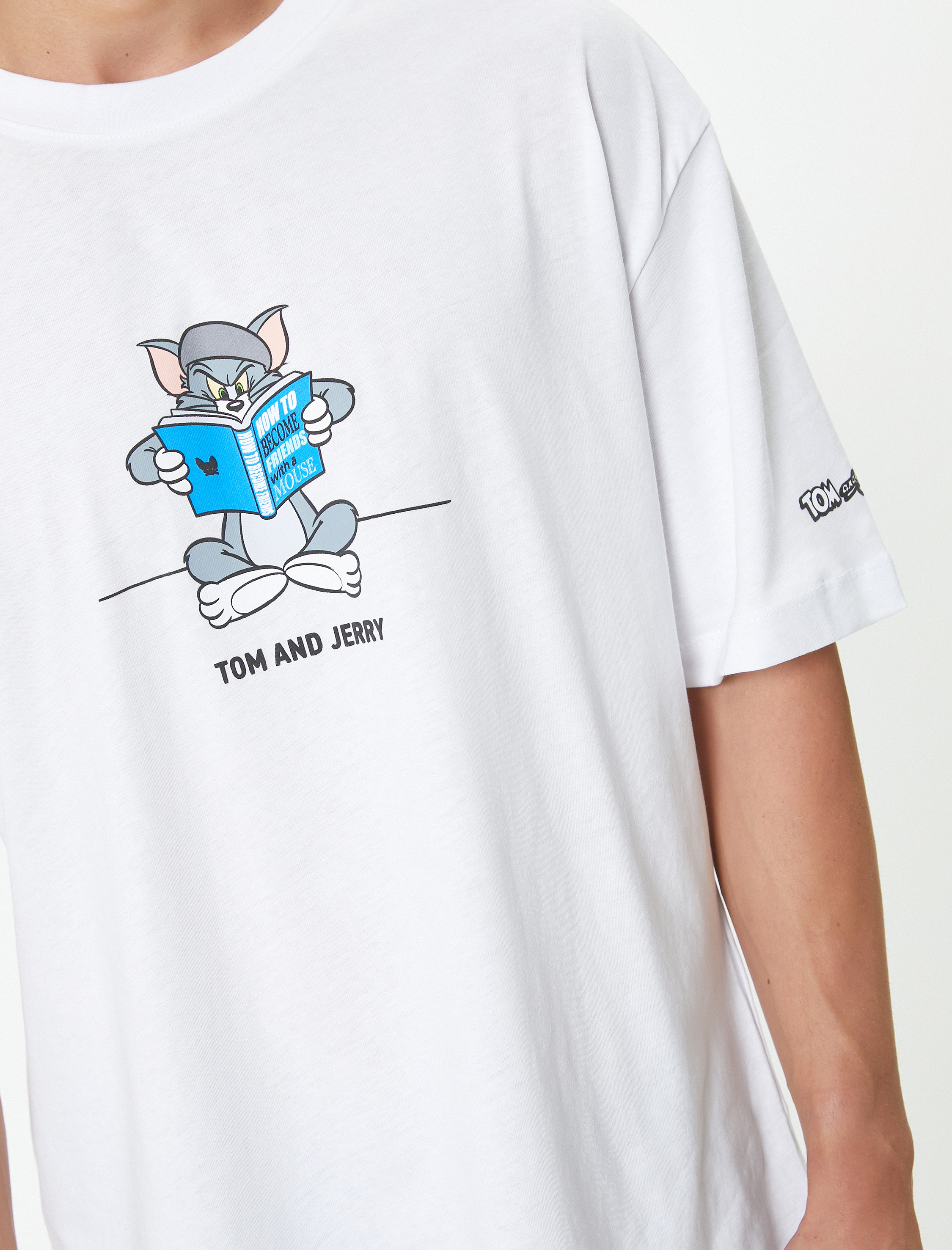  Tom ve Jerry Tişört Lisanslı Oversize Kısa Kollu Bisiklet Yaka Pamuklu