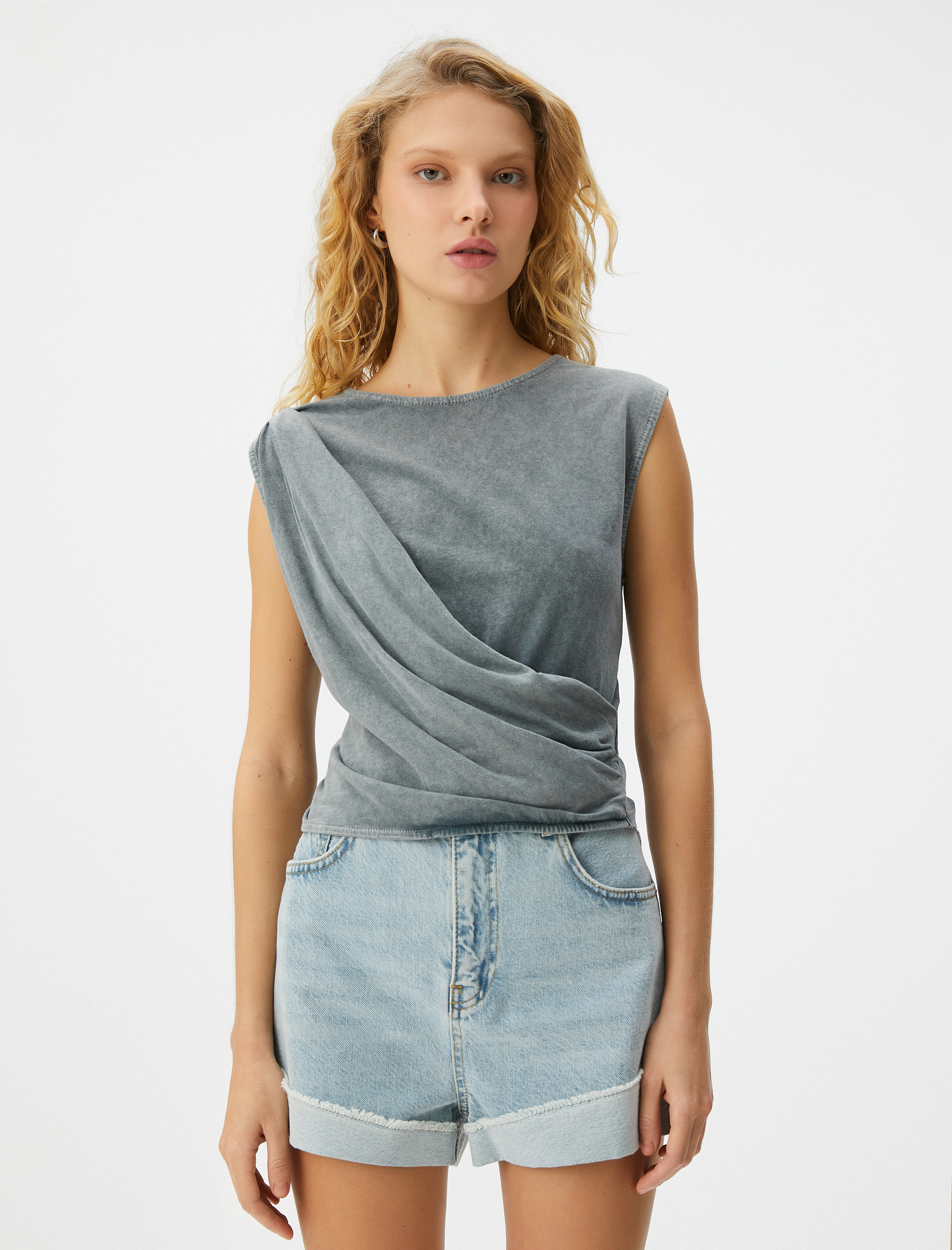   Kolsuz Tişört Drape Detaylı Yuvarlak Yaka Pamuklu