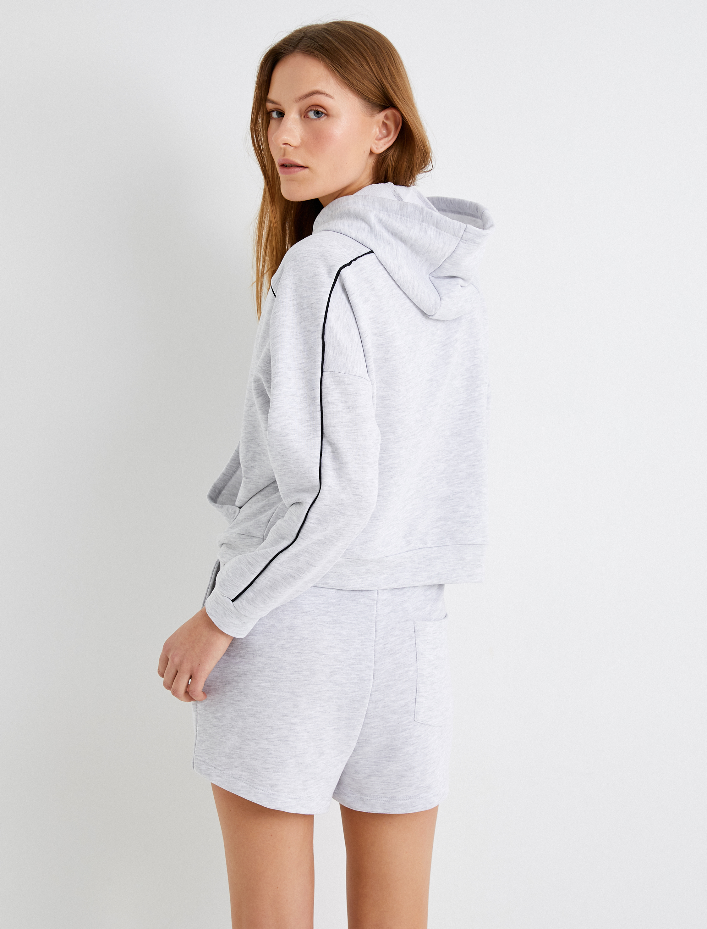 Kapşonlu Sweatshirt Spor Kanguru Cepli Biyeli Uzun Kollu