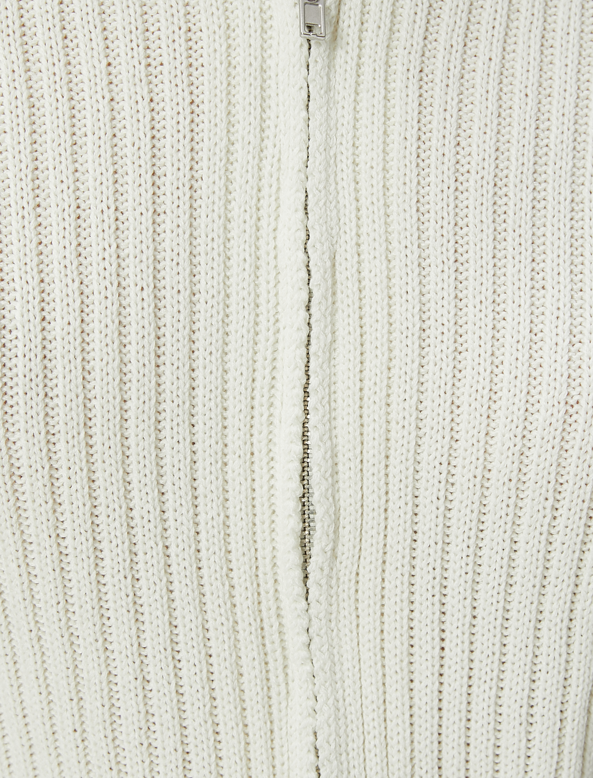   Dik Yaka Fermuarlı Triko Hırka Uzun Kollu Slim Fit