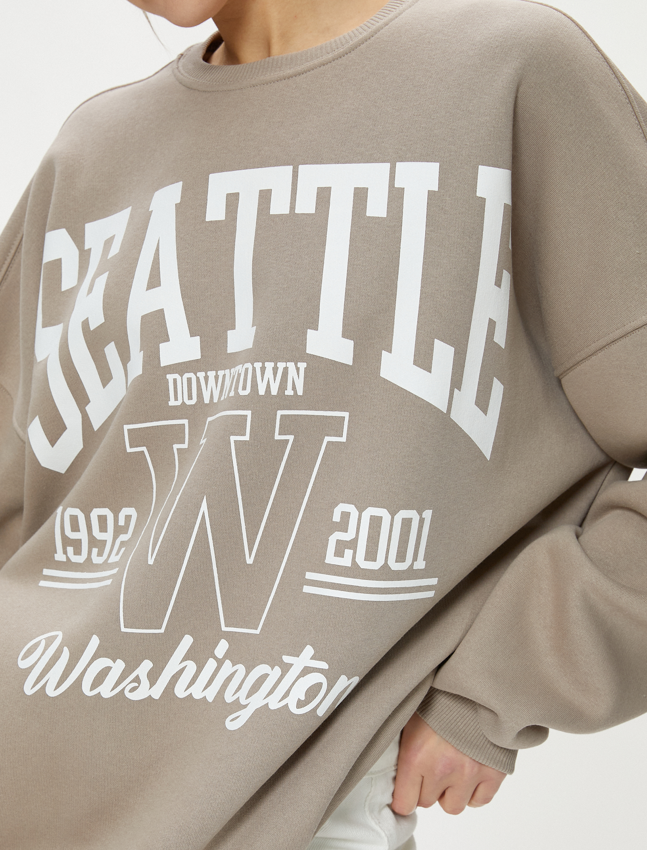   Şardonlu Kolej Oversize Sweatshirt Uzun Kollu Bisiklet Yaka