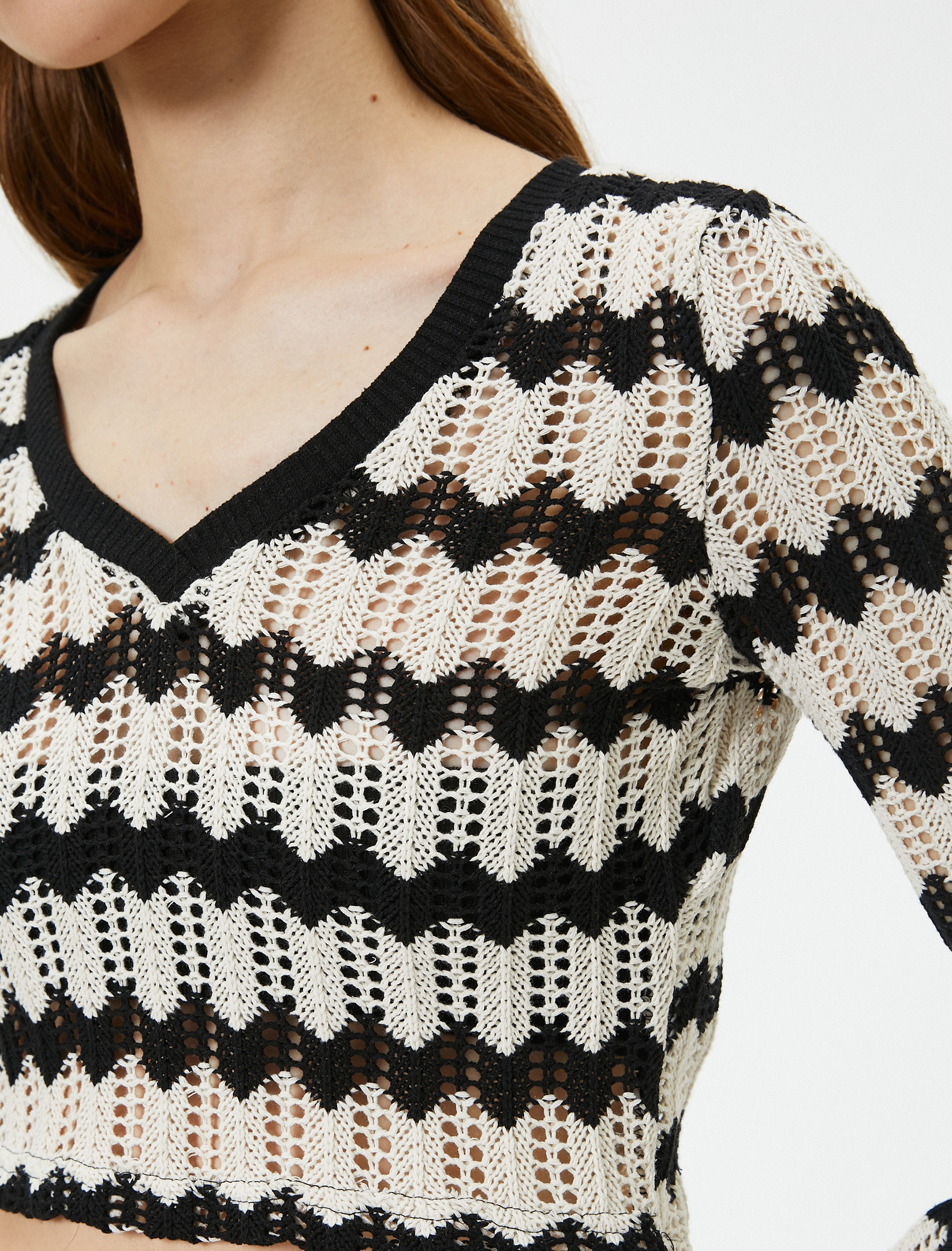   Ajurlu Crop Kazak V Yaka Uzun Kollu