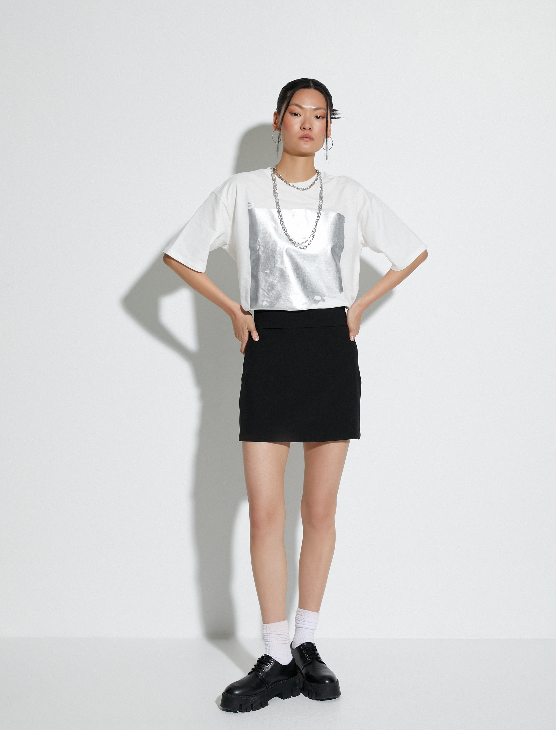   Metalik Baskılı Tişört Kısa Kollu Bisiklet Yaka