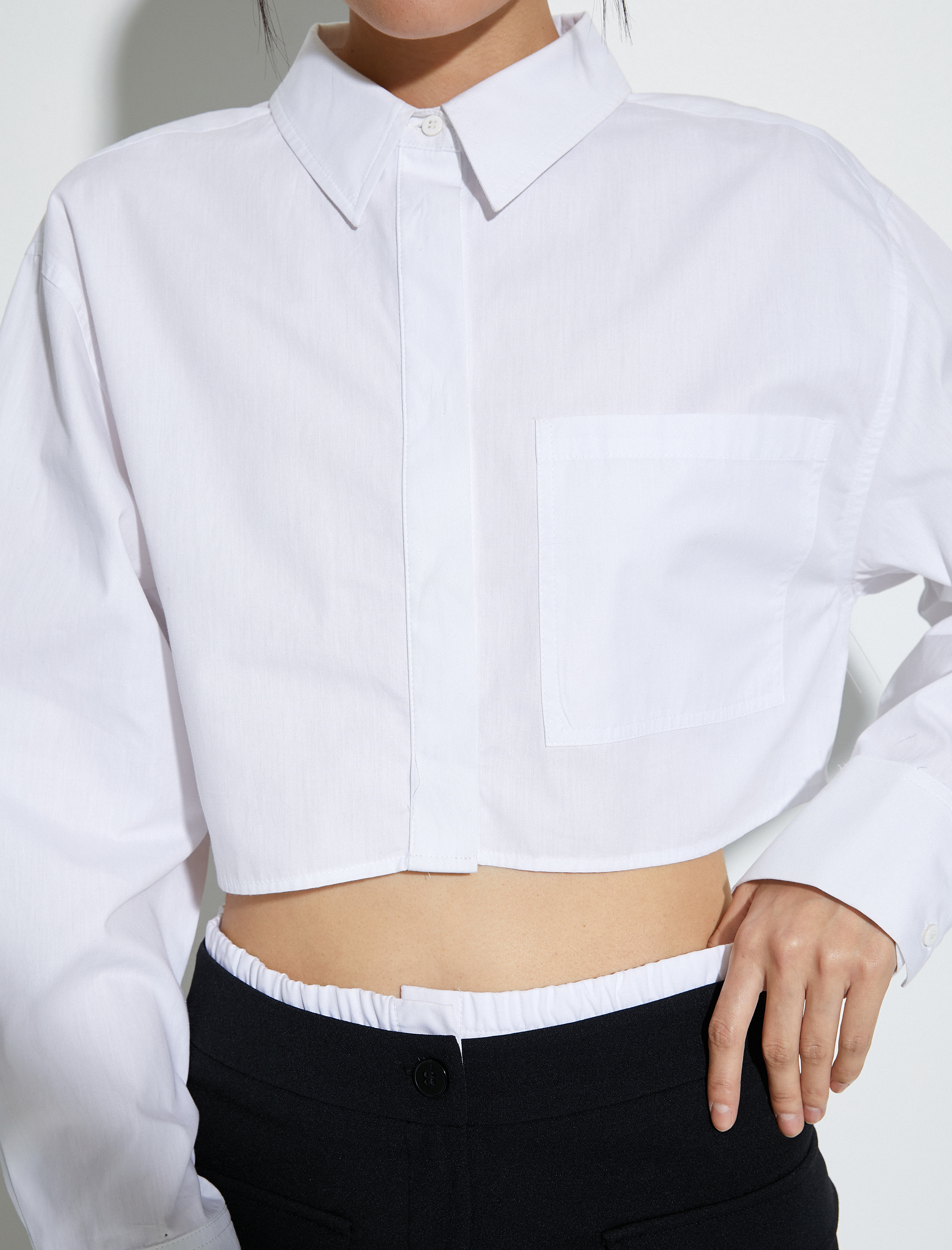   Crop Poplin Gömlek Uzun Kollu Rahat Kesim Düğmeli Cep Detaylı