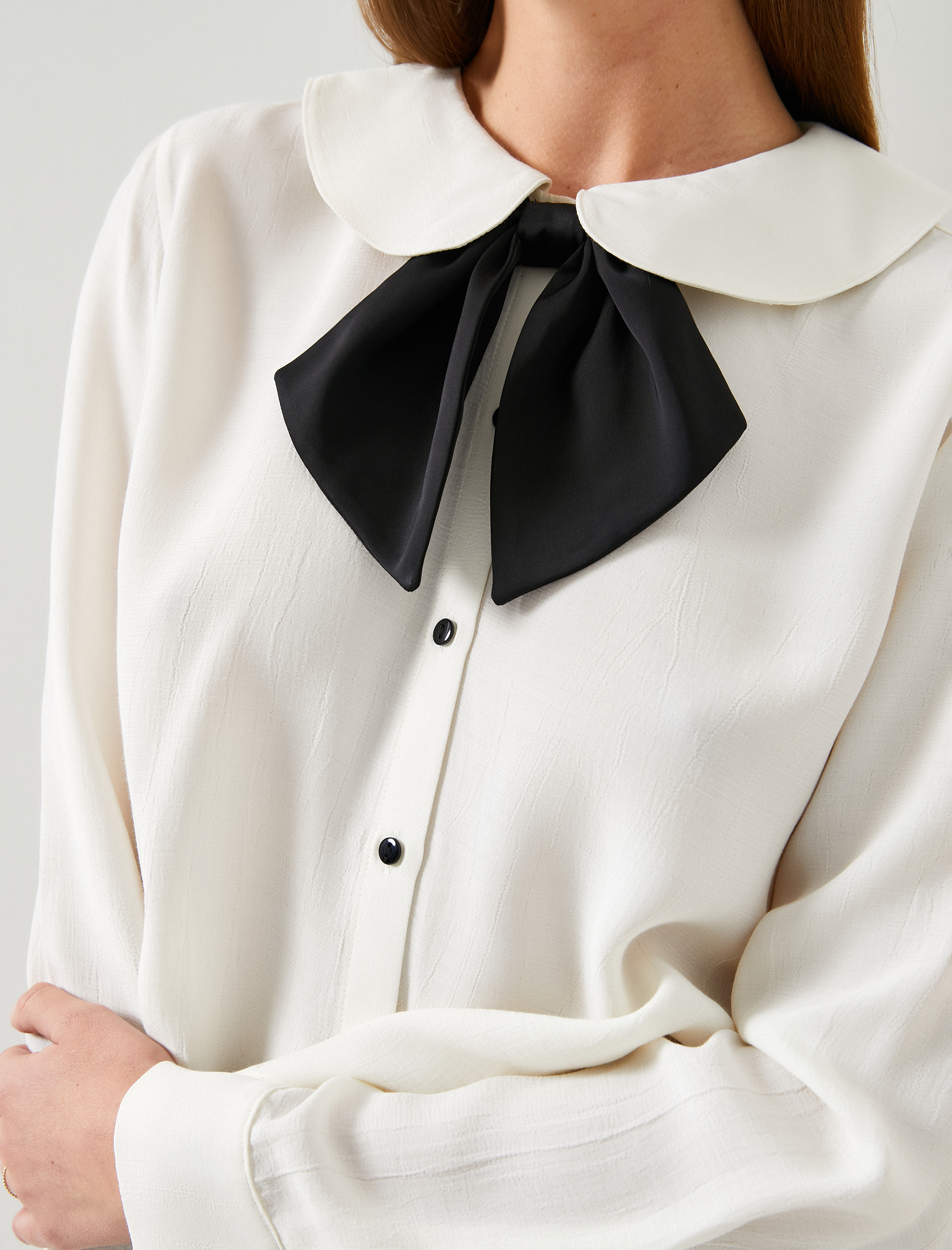   Bebe Yaka Gömlek Kurdele Detaylı Düğmeli Uzun Kollu Viskon