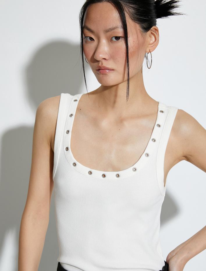  U Yaka Atlet Metal Aksesuar Detaylı Ribanalı Pamuklu