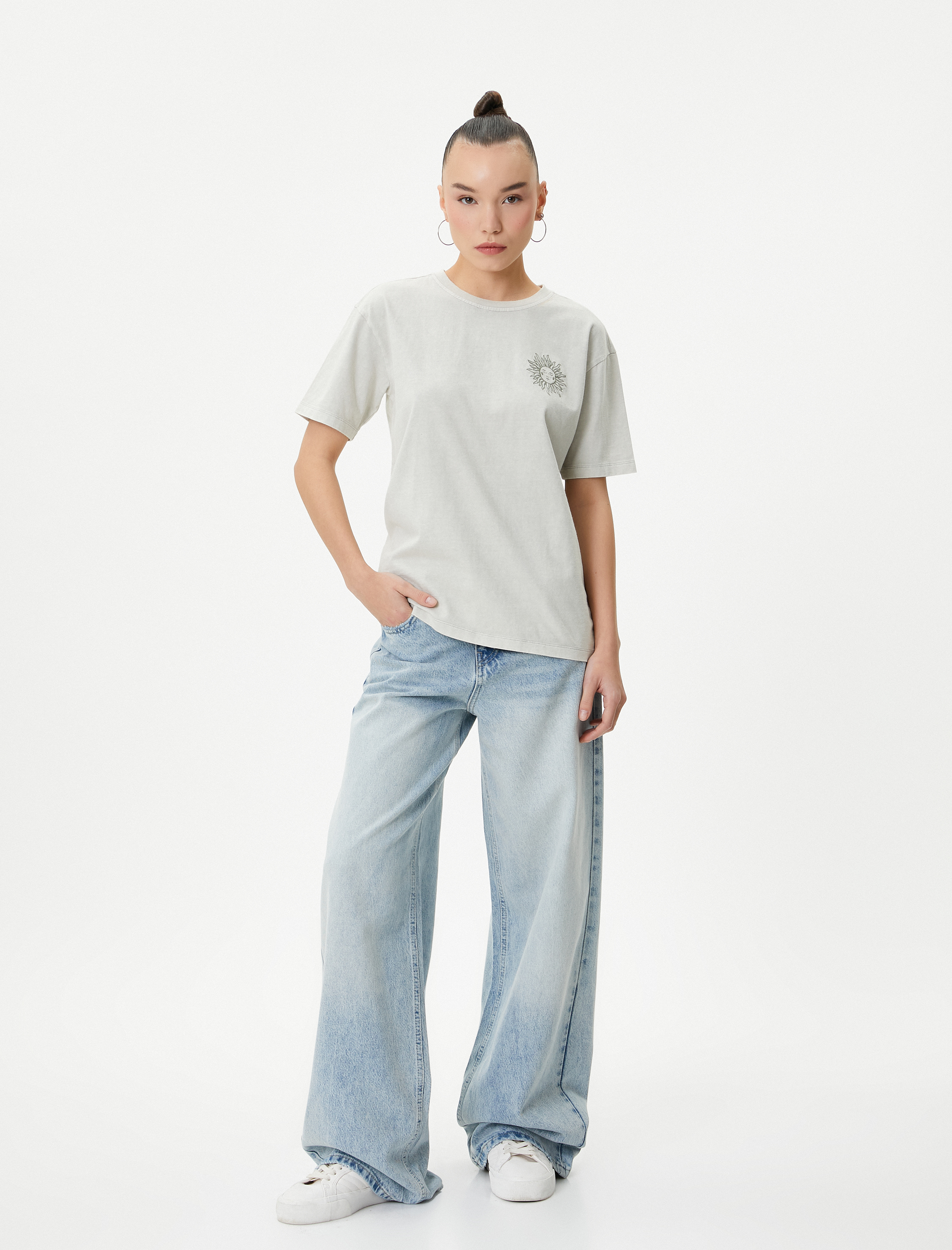   Kısa Kollu Tişört Bisiklet Yaka İşleme Detaylı Rahat Kalıp Pamuklu