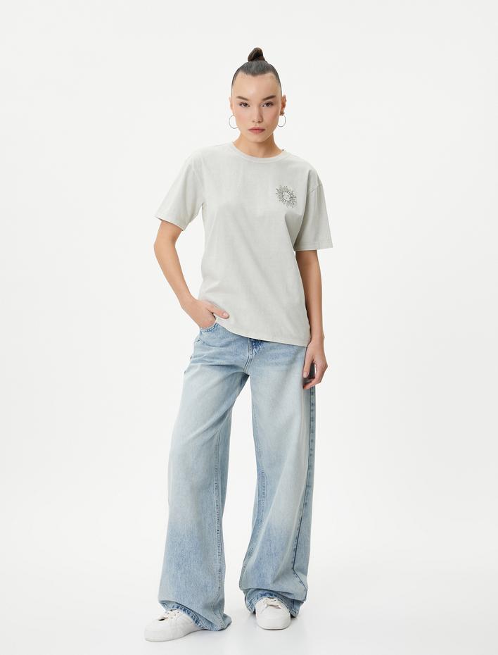  Kısa Kollu Tişört Bisiklet Yaka İşleme Detaylı Rahat Kalıp Pamuklu