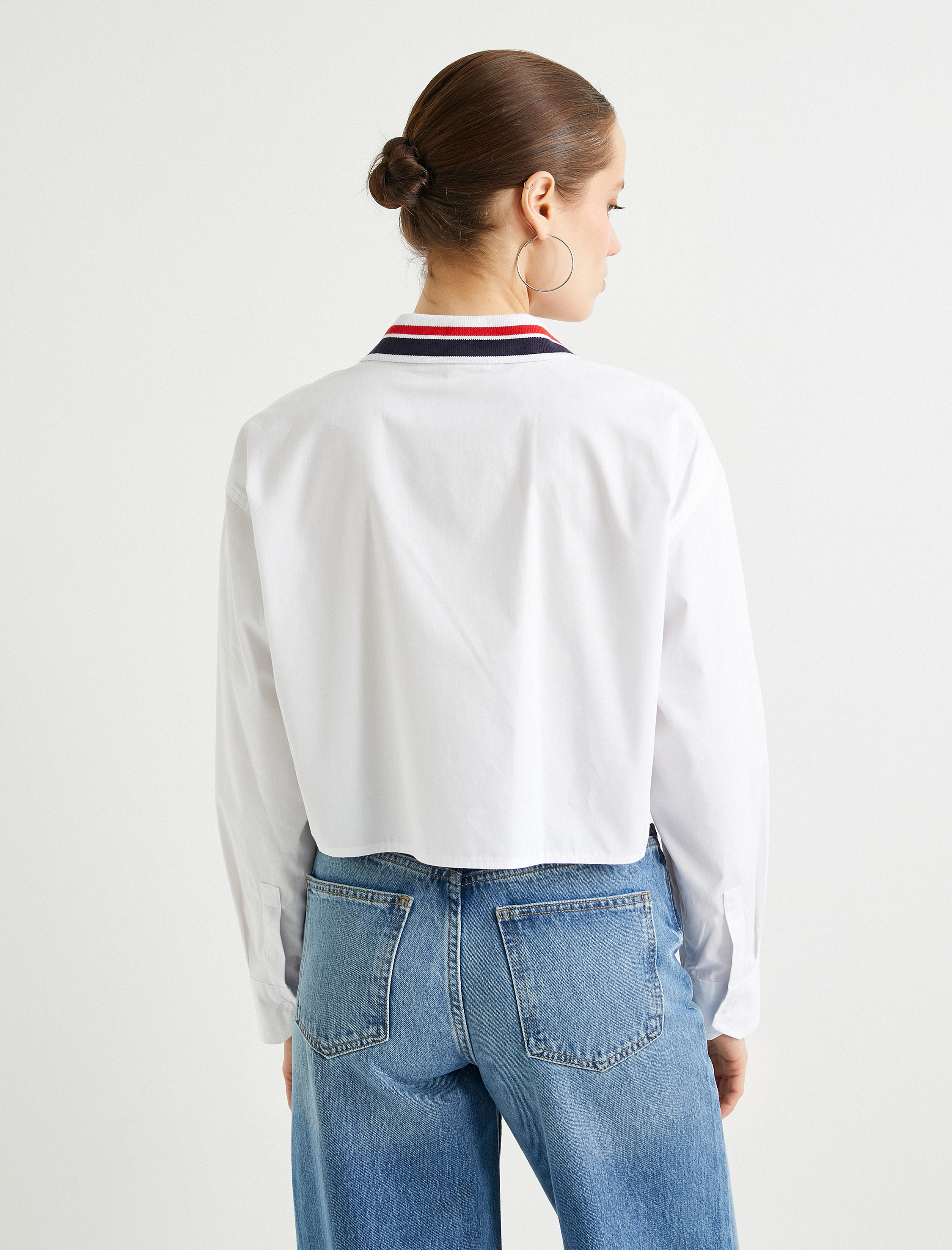   Crop Oversize Poplin Gömlek Nakış Detaylı Düğmeli Pamuklu Şeritli Yaka