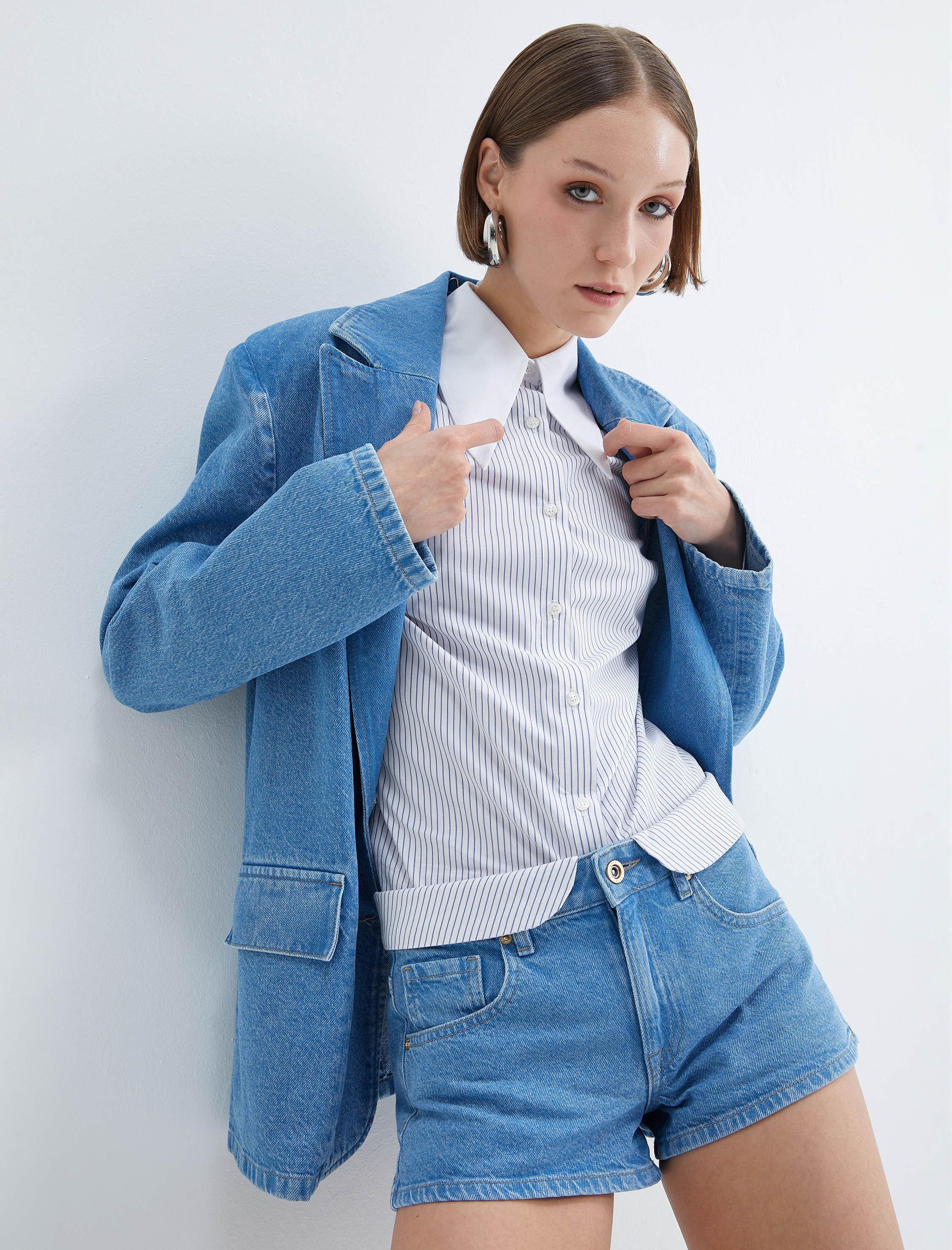   Mini Kot Şort Beli Katlamalı Farklı Kumaş Detaylı Esnek Pamuklu Cepli