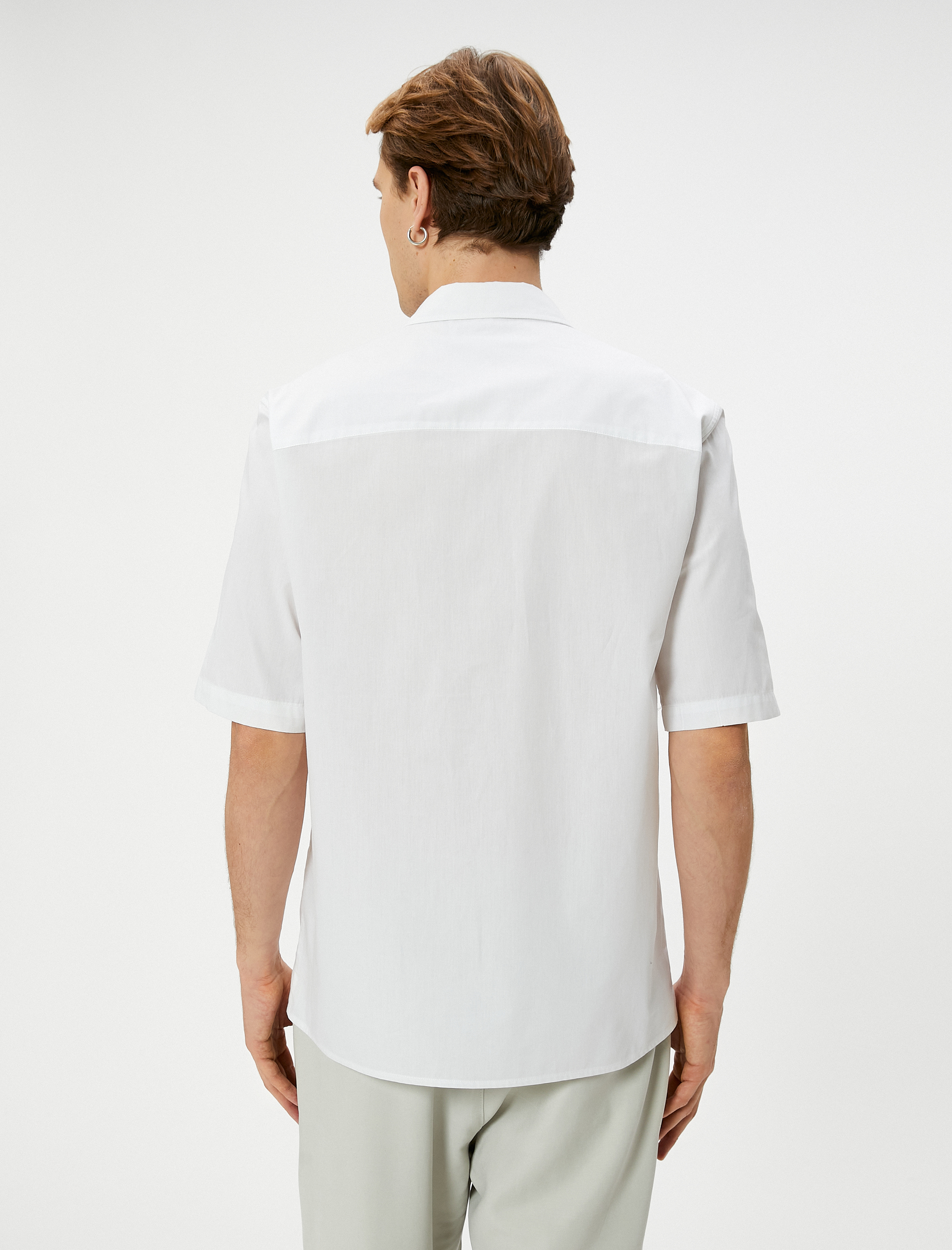   Kısa Kollu Gömlek Cep Detaylı Düğmeli