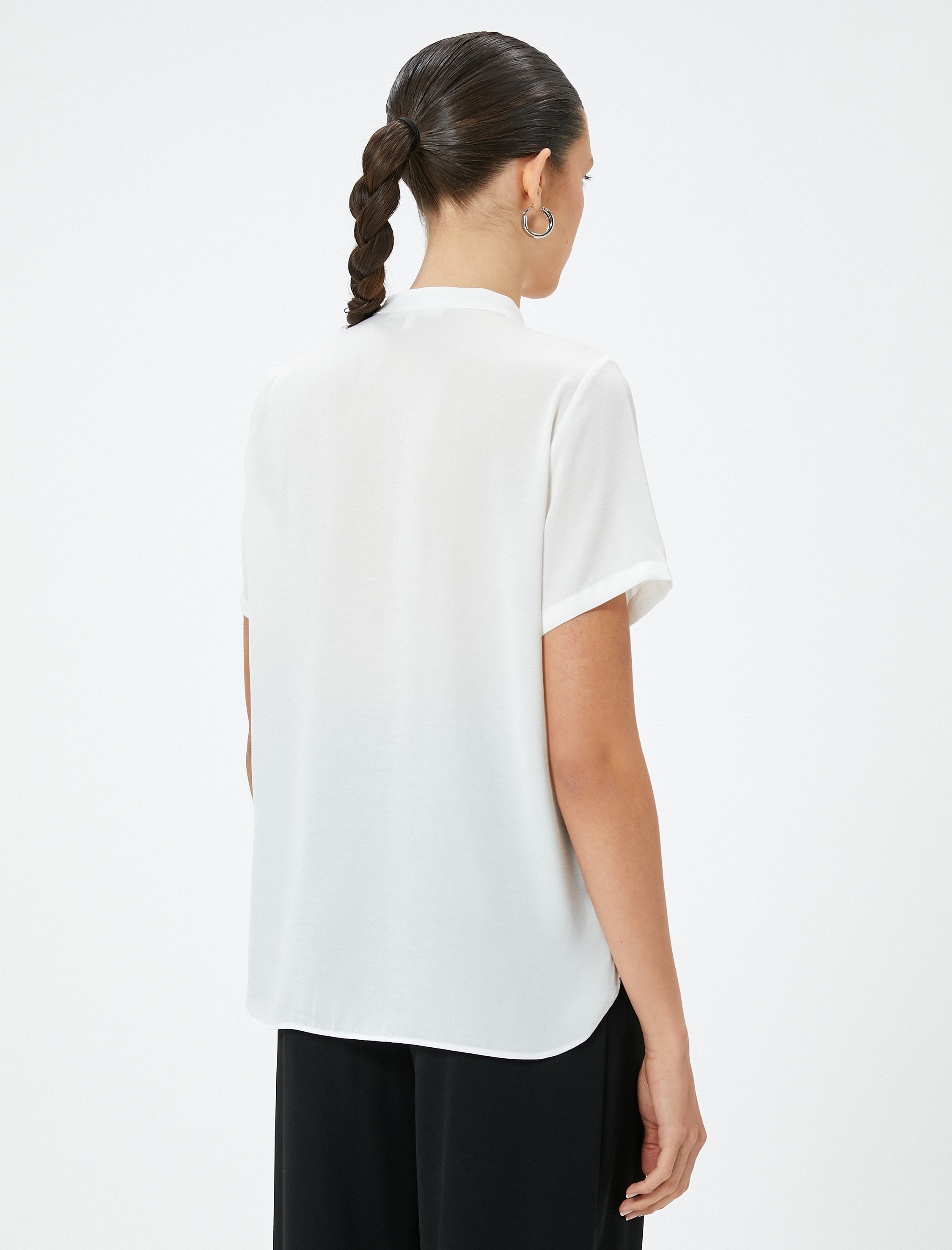   Hakim Yaka Gömlek Rahat Kalıp Kısa Kollu