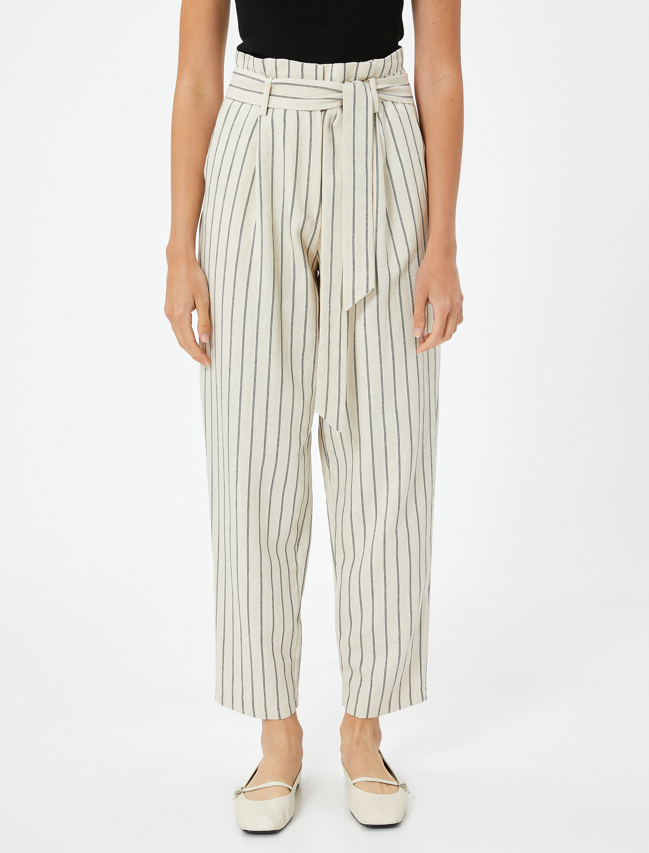   Keten Karışımlı Balon Pantolon Yüksek Belli Cepli Kemer Detaylı