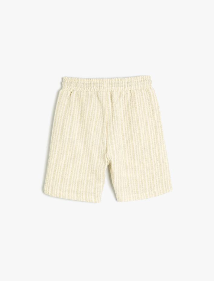 Erkek Çocuk Şort Beli Bağlamalı Cepli Baskı Detaylı