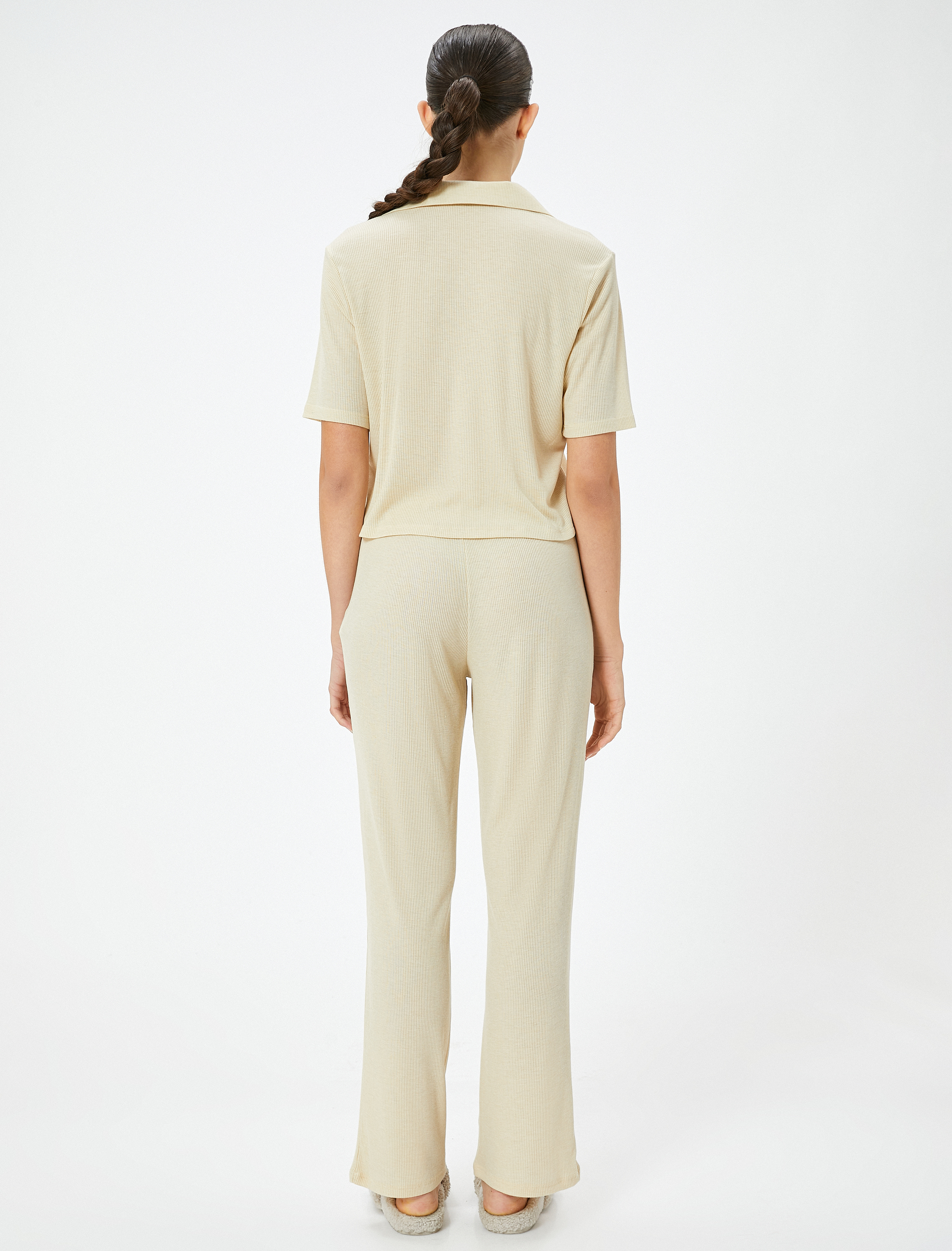   Pijama Takımı Fitilli Kısa Kollu Düğmeli Nakış Detaylı