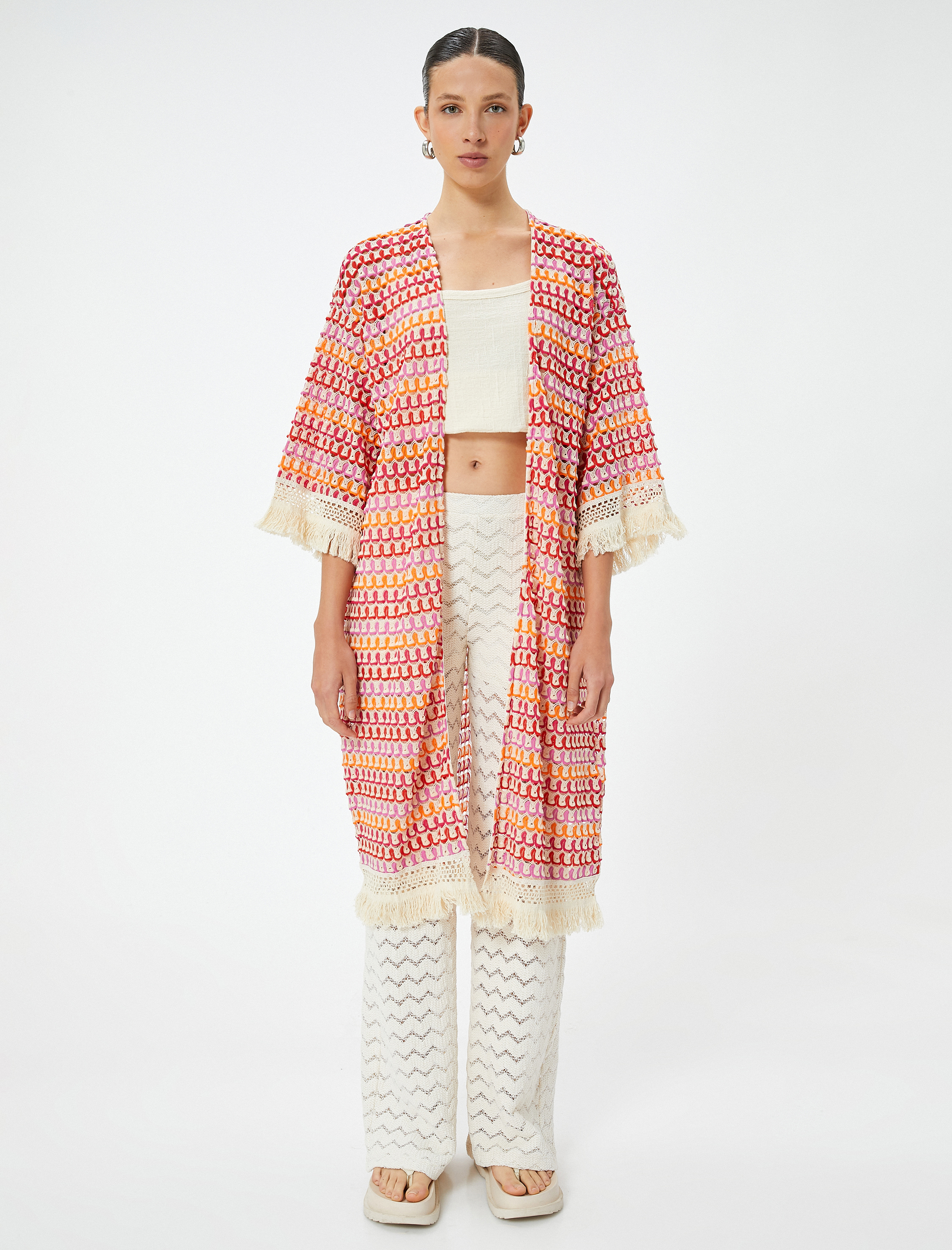   Uzun Kroşe Kimono Püsküllü Dirsek Boy