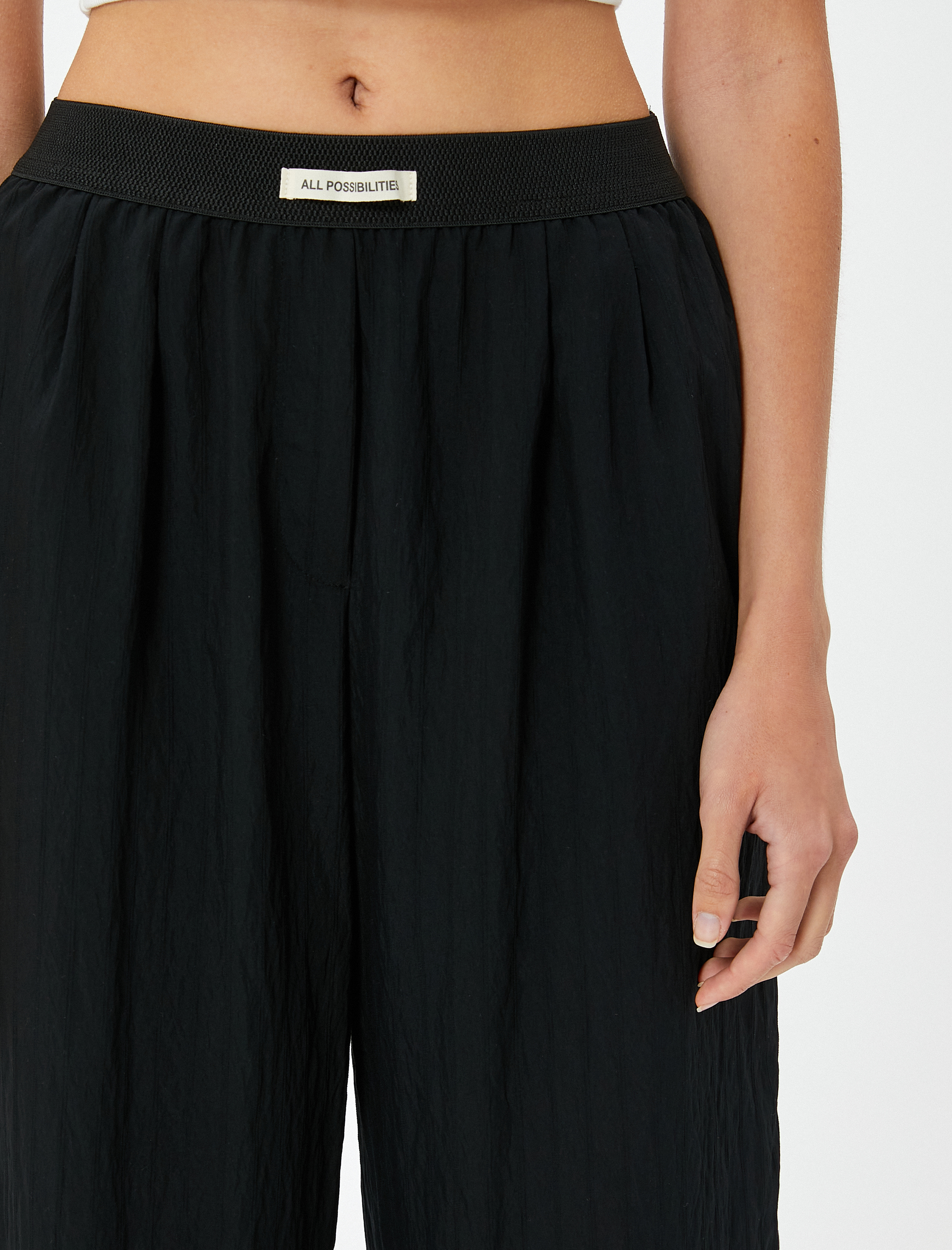 Geniş Paça Pantolon Beli Elastik Bant Detaylı Cepli Viskoz Kumaş