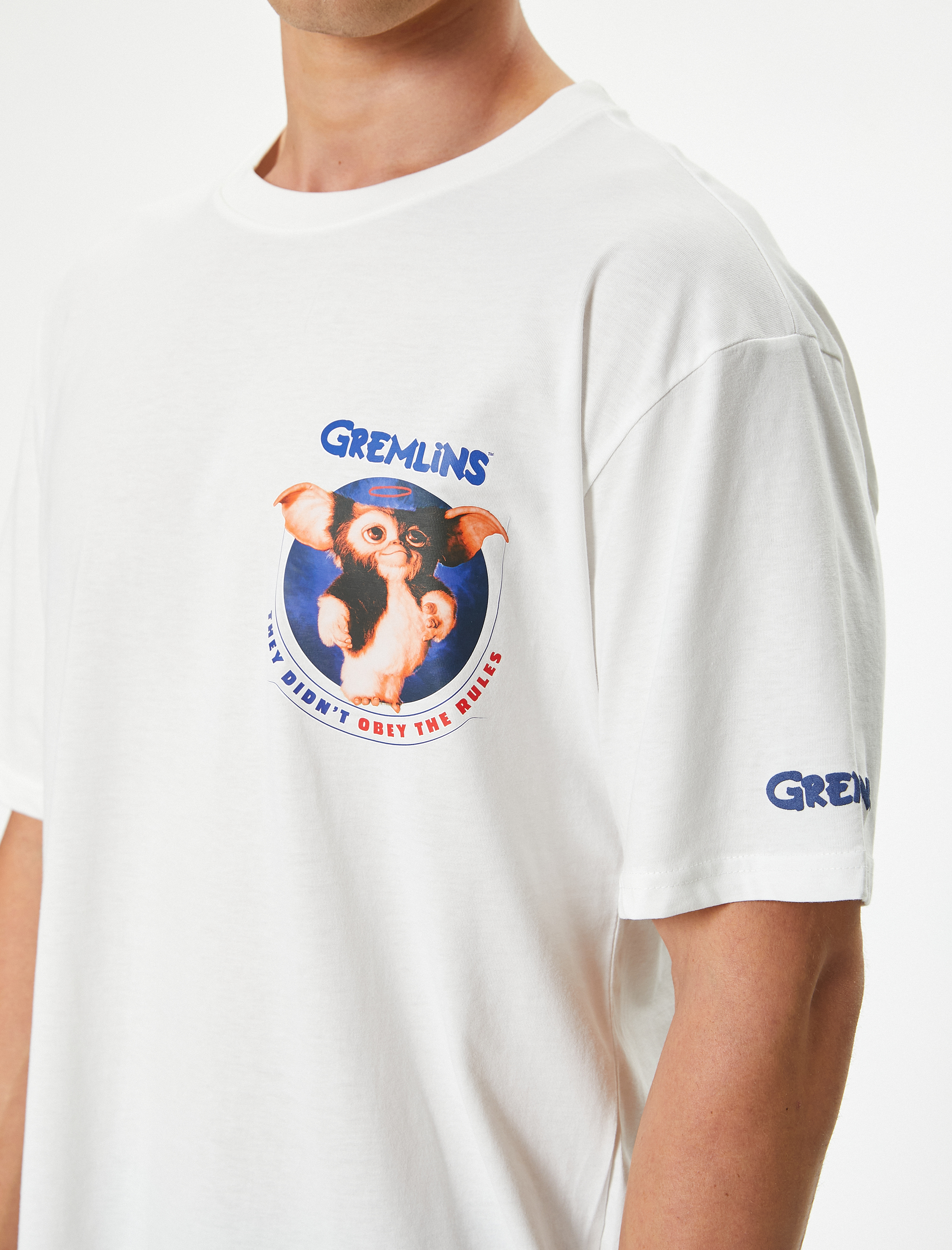 Gremlins Tişört Lisanslı Oversize Kısa Kollu Bisiklet Yaka Pamuklu